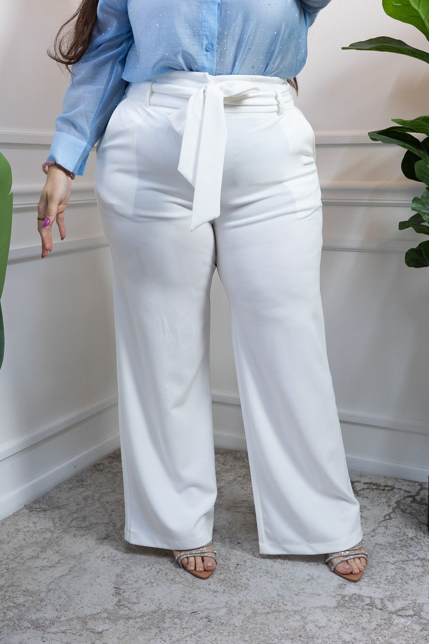 Pantalón Palazzo Blanco Curvy con Cinturón de Lazo | Tiro Alto