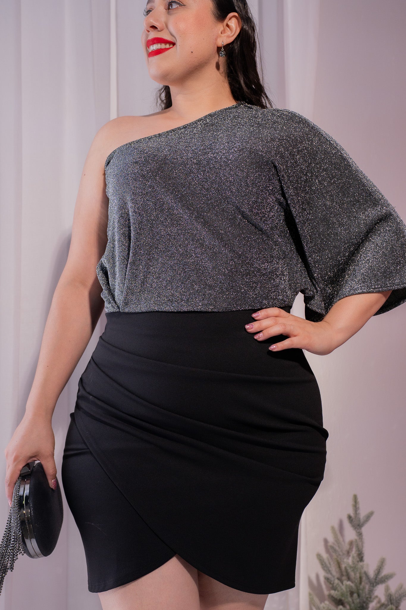 Vestido One Shoulder con Brillos Plata Plus Size para Mujer