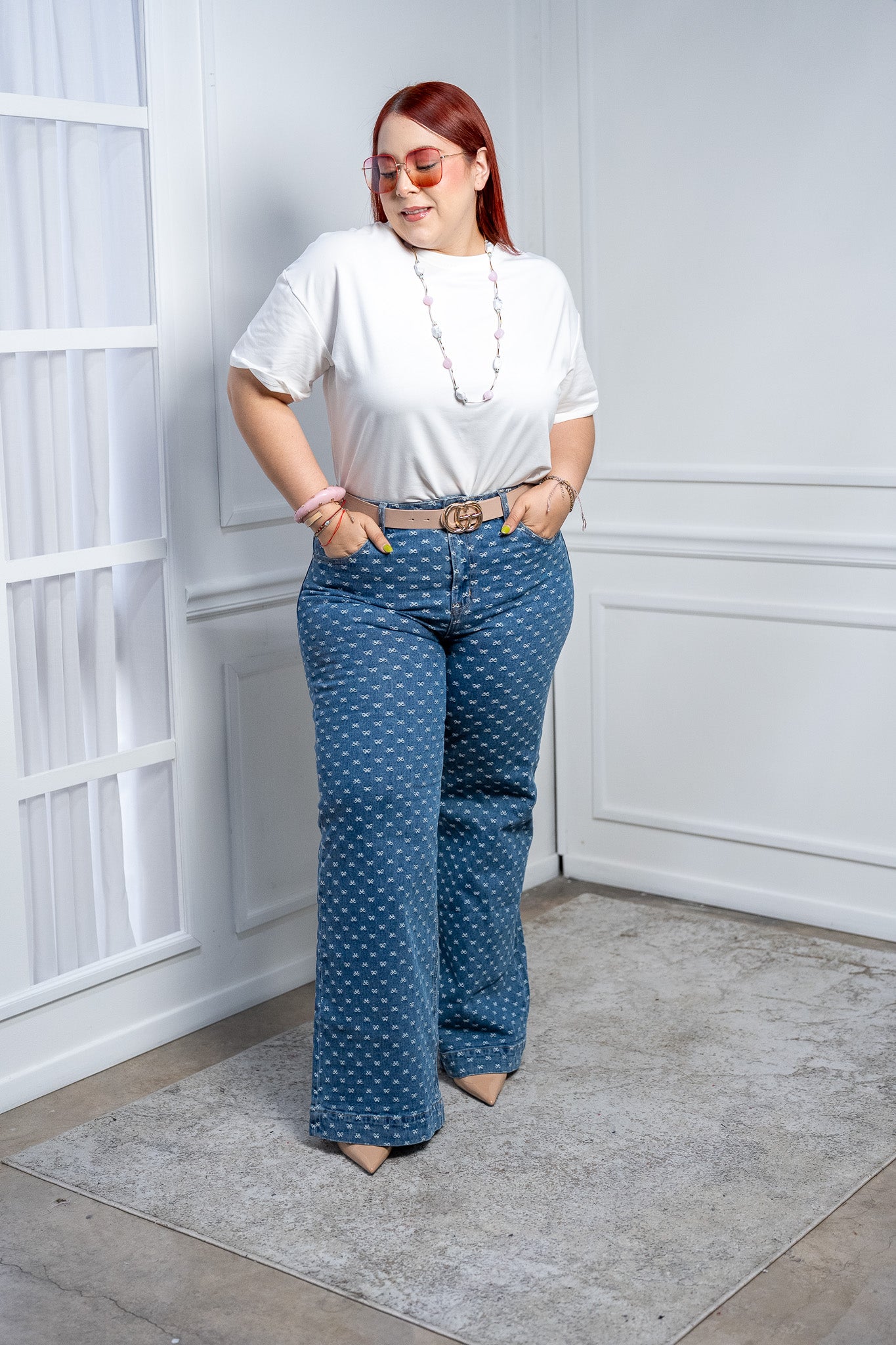 Jeans Curvy con Estampado de Moños | Denim Straight de Tiro Alto