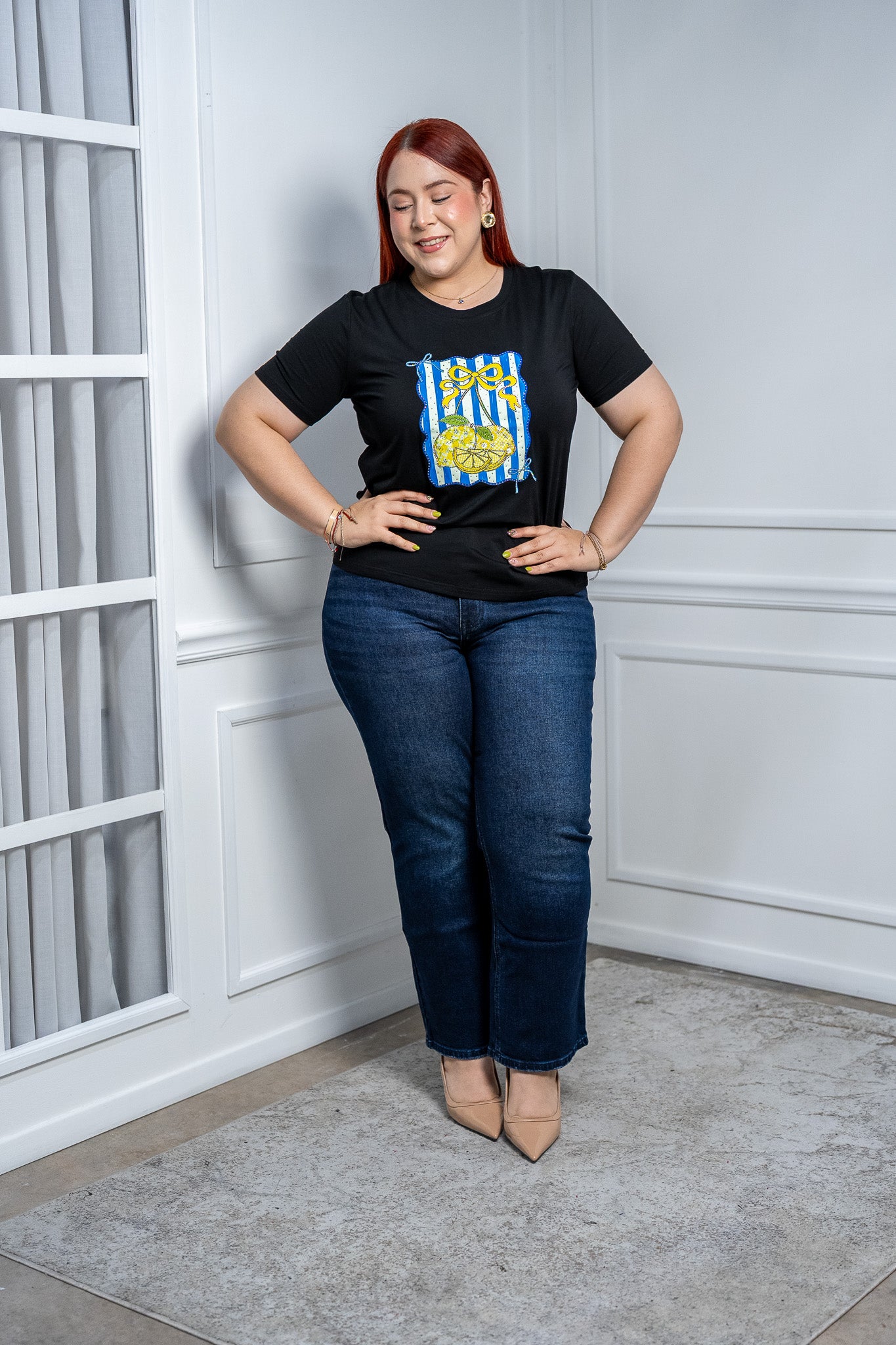 Playera Curvy Negra Limones Algodón Premium Statement