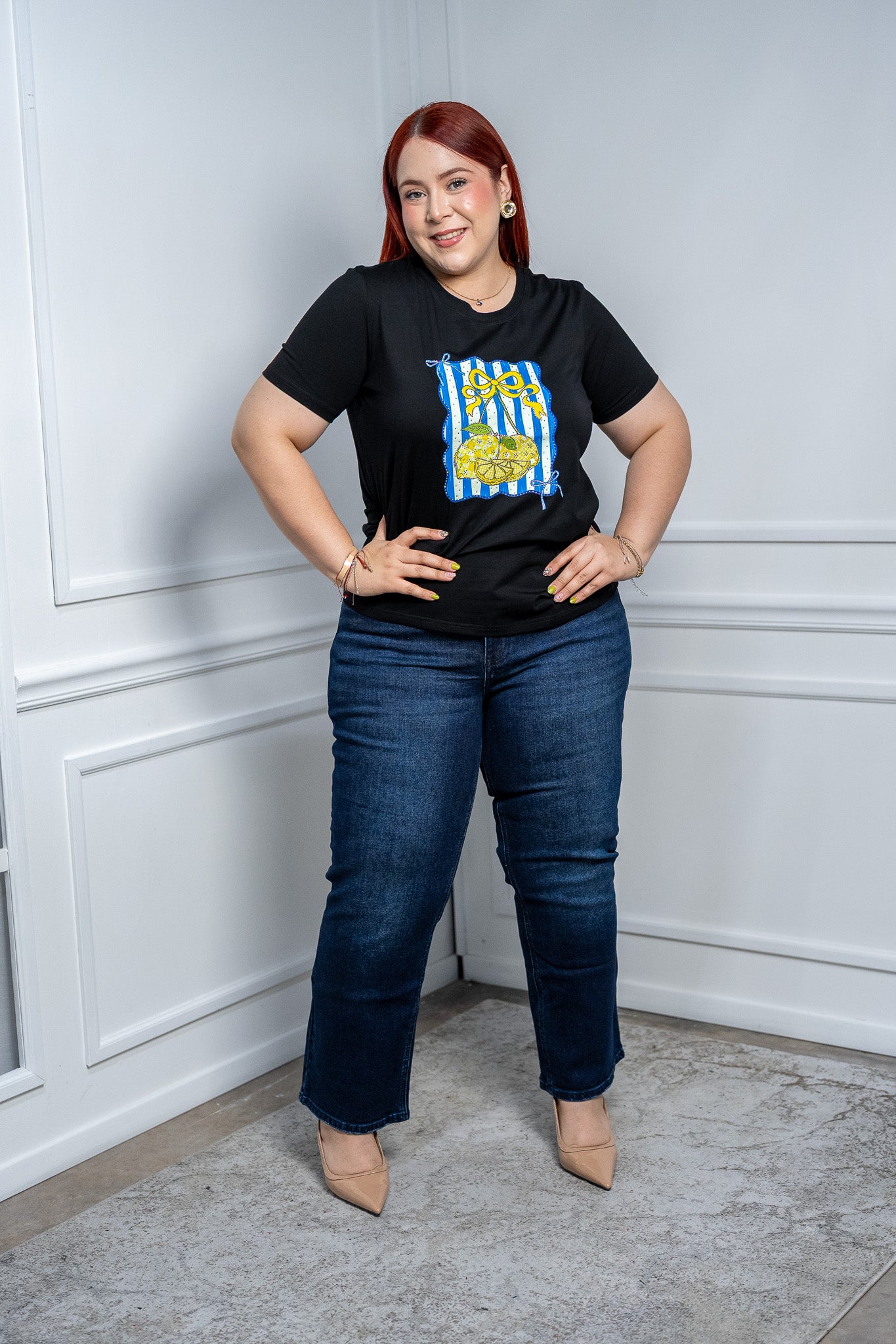 Playera Curvy Negra Limones Algodón Premium Statement