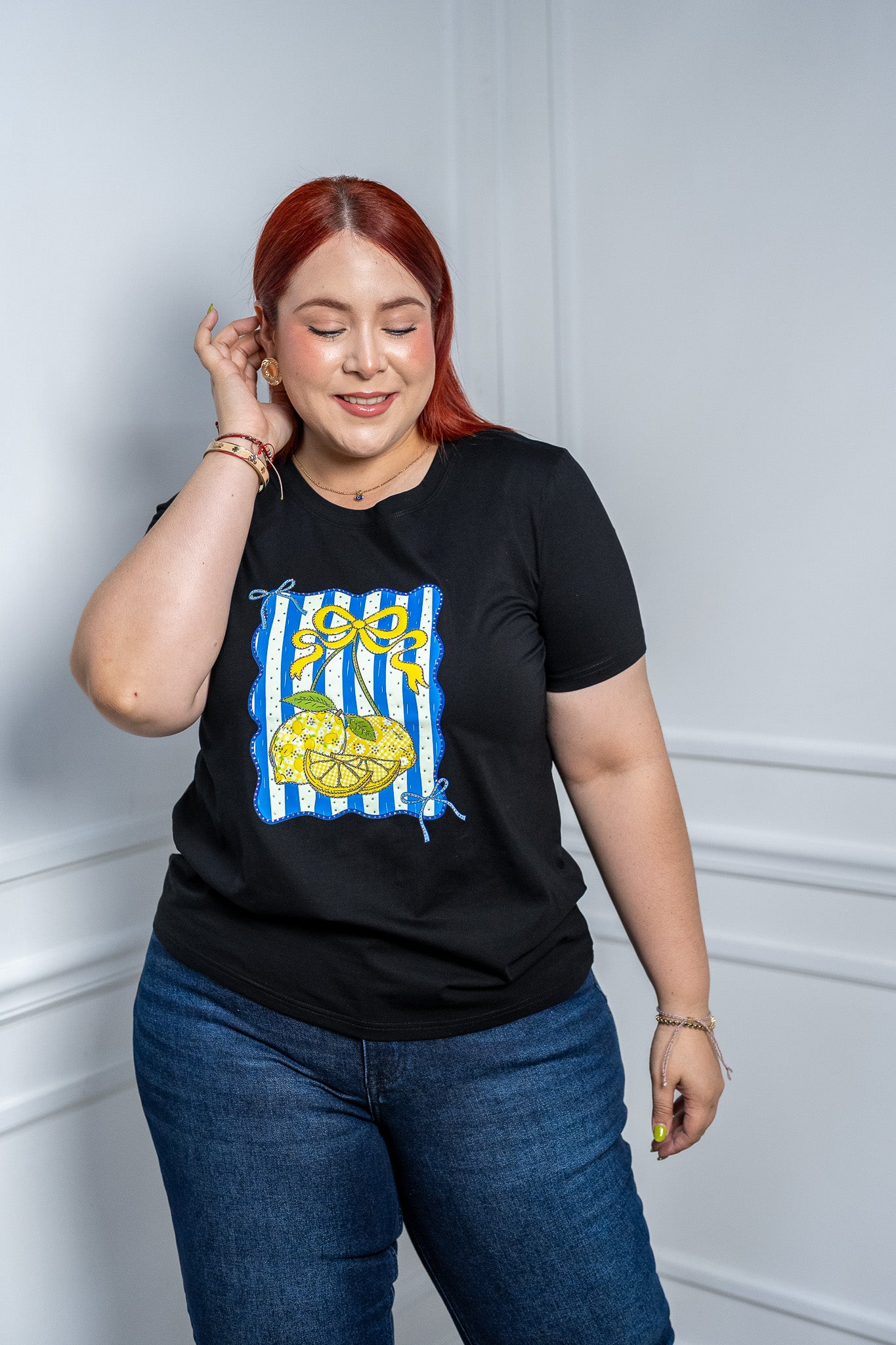 Playera Curvy Negra Limones Algodón Premium Statement
