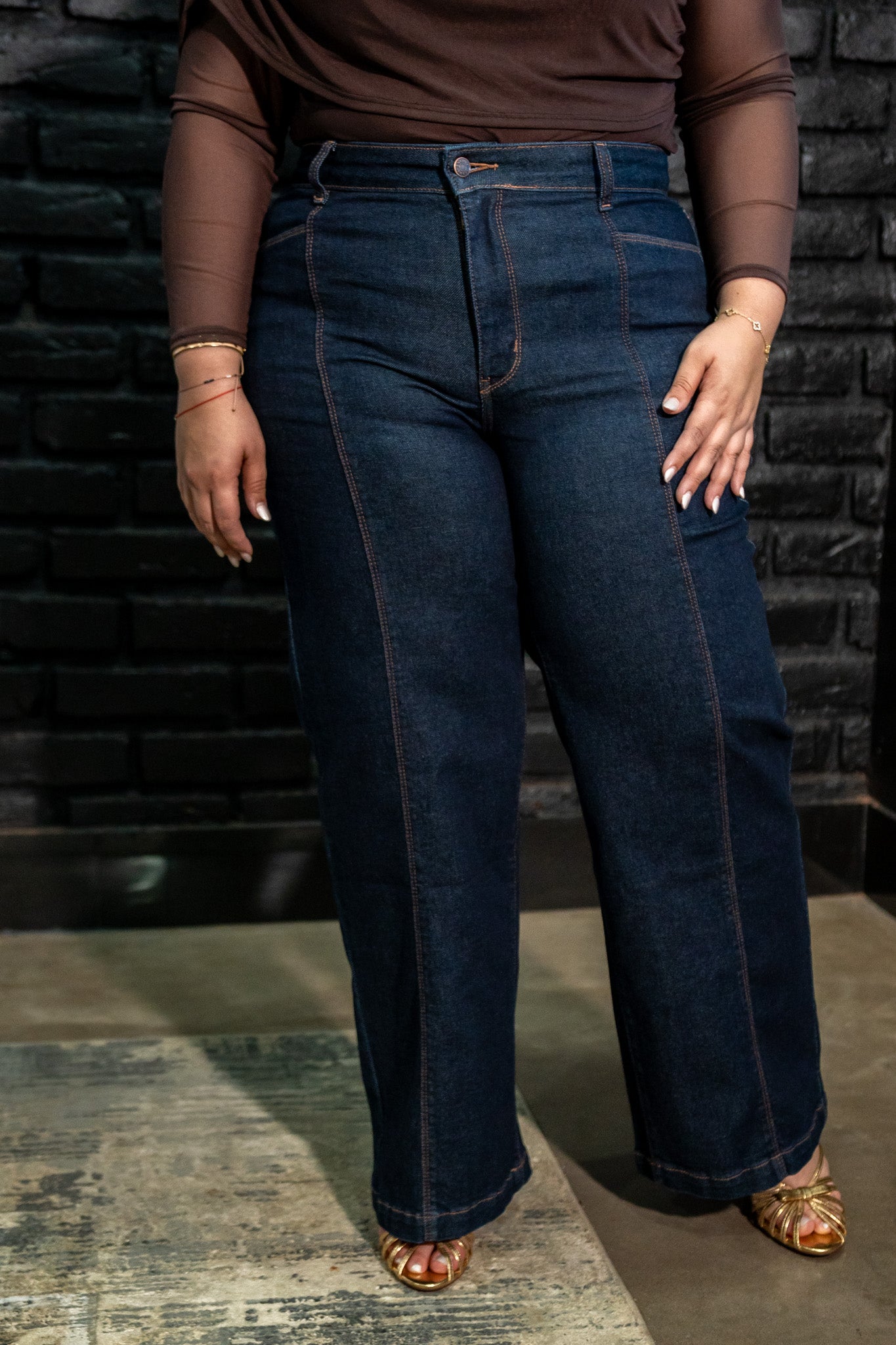 Jeans Wide Leg Linea Frontal Curvy Oscuro