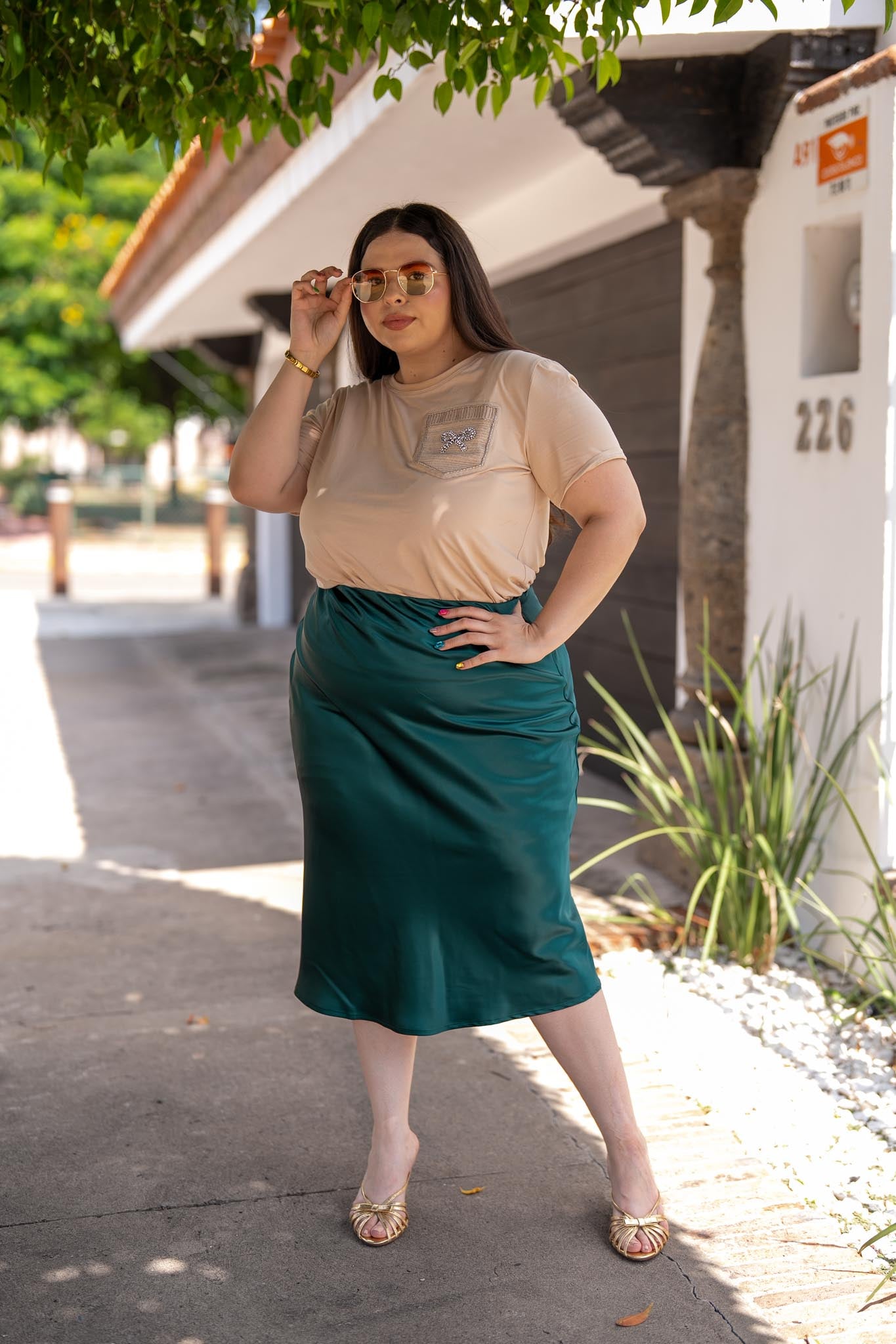 Blusa Cuello Redondo Detalle Moño Curvy Beige Algodón