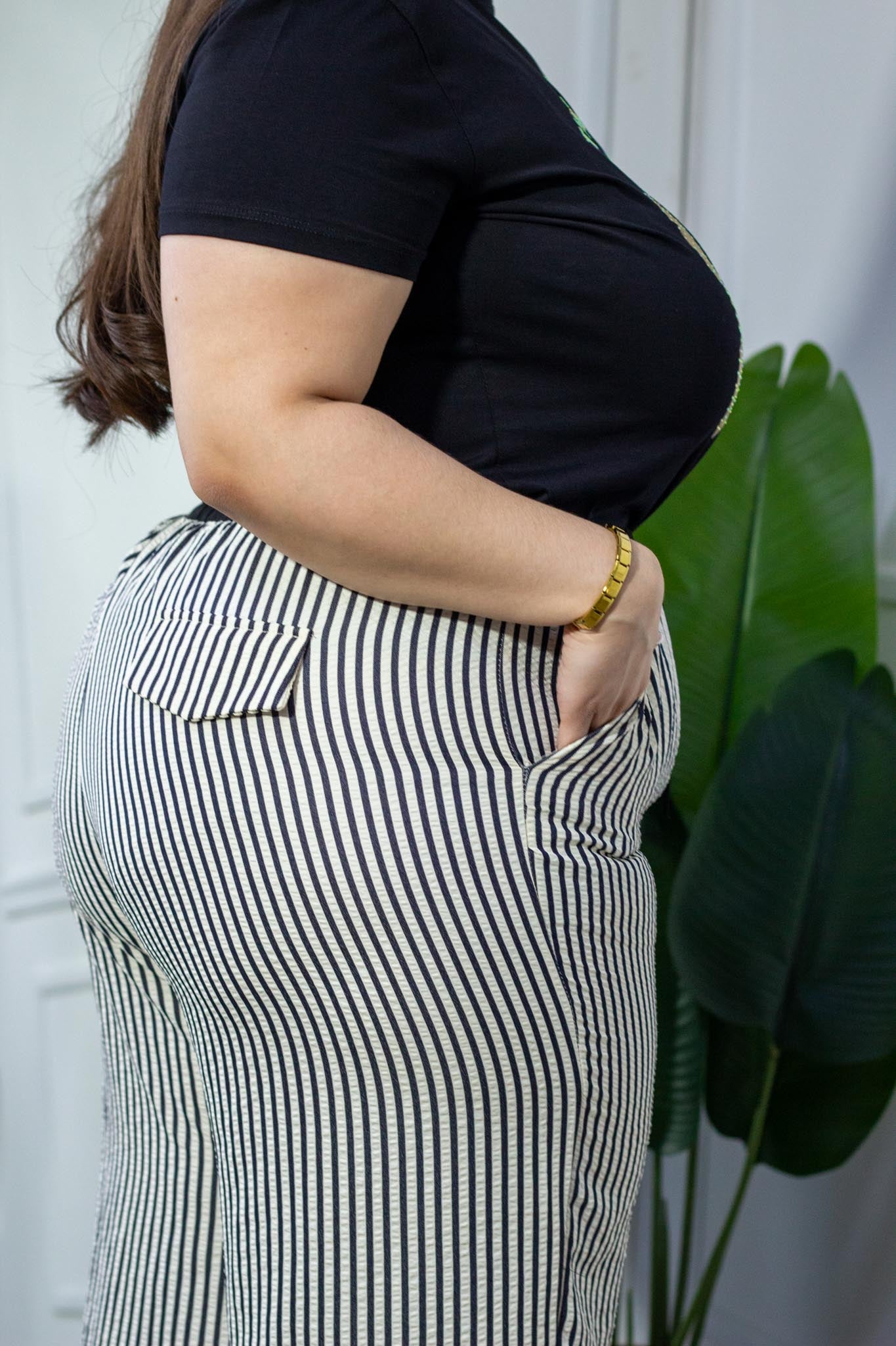 Pantalón curvy rayas b&n con elastico en cintura