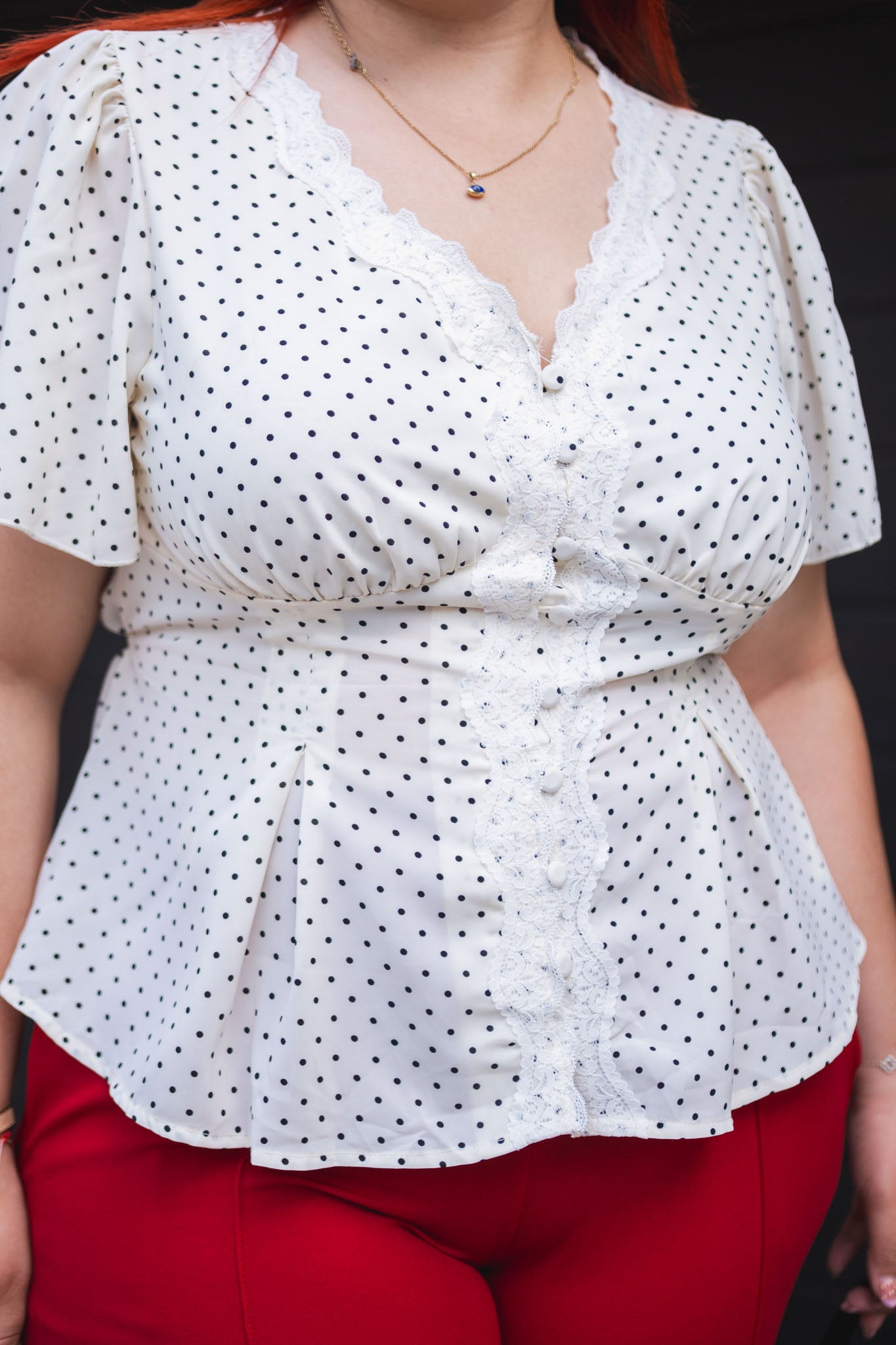 Blusa Cuello V Polka Curvy Blanca