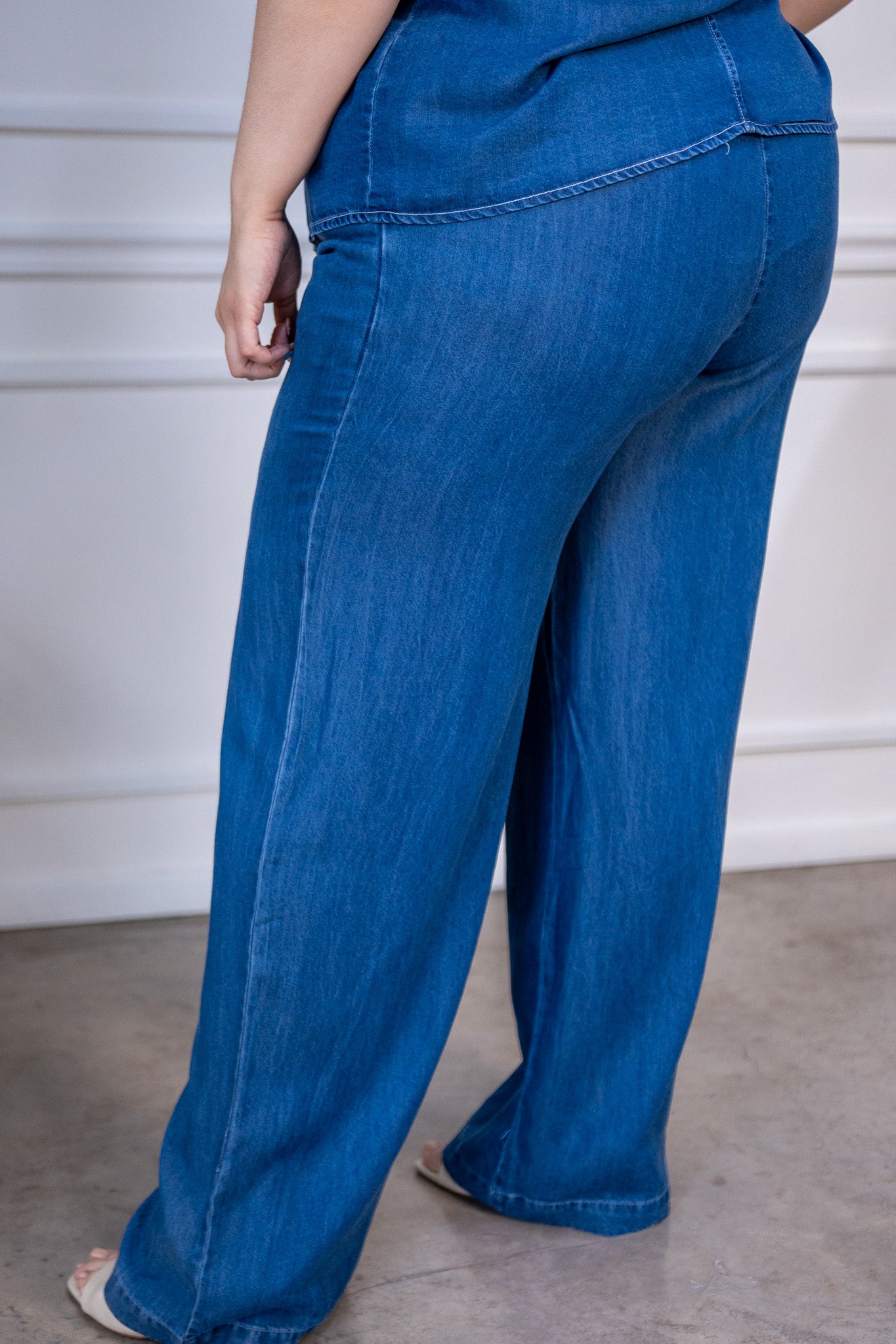 Set Camisa y Pantalon Wide Leg Curvy Liso Denim Oscuro