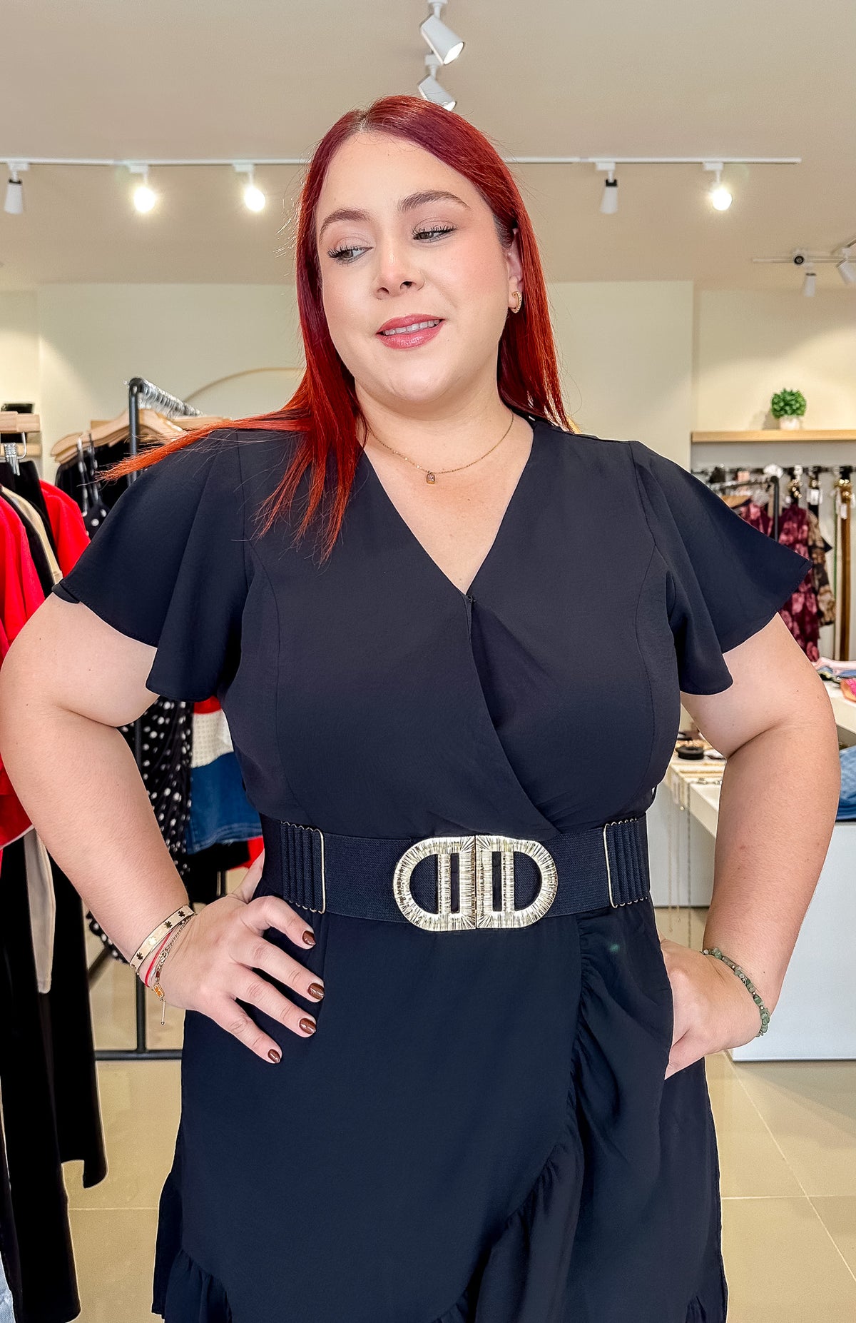 Vestido Curvy Cruzado Escote V Vuelo Negro