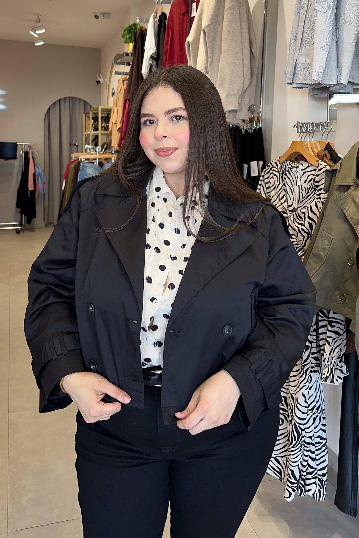 Chaqueta Crop Curvy Doble Botonadura Negra