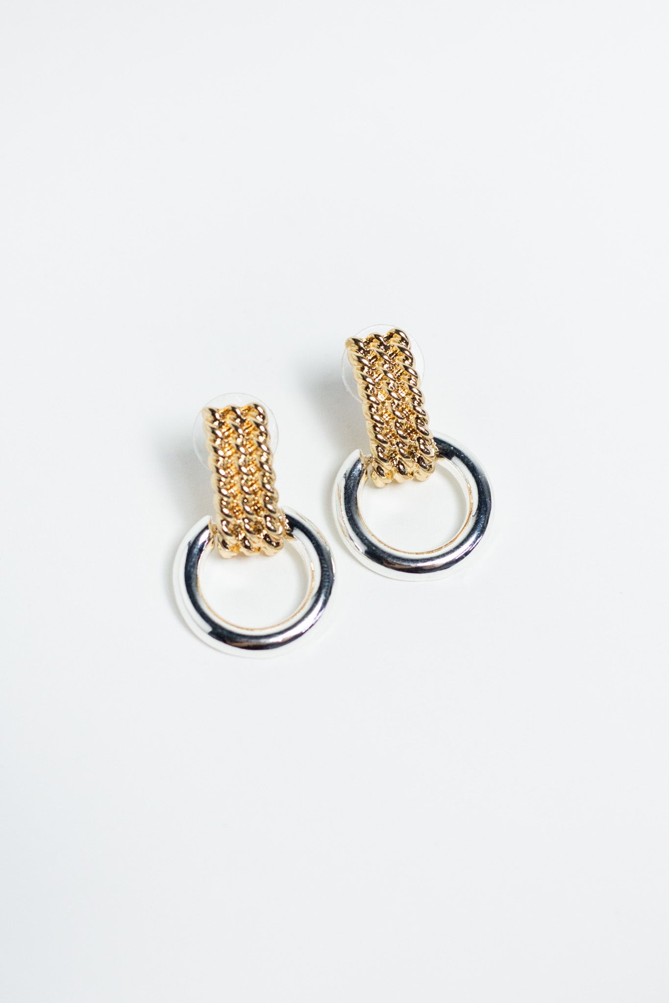 Arete con Cadena Bicolor