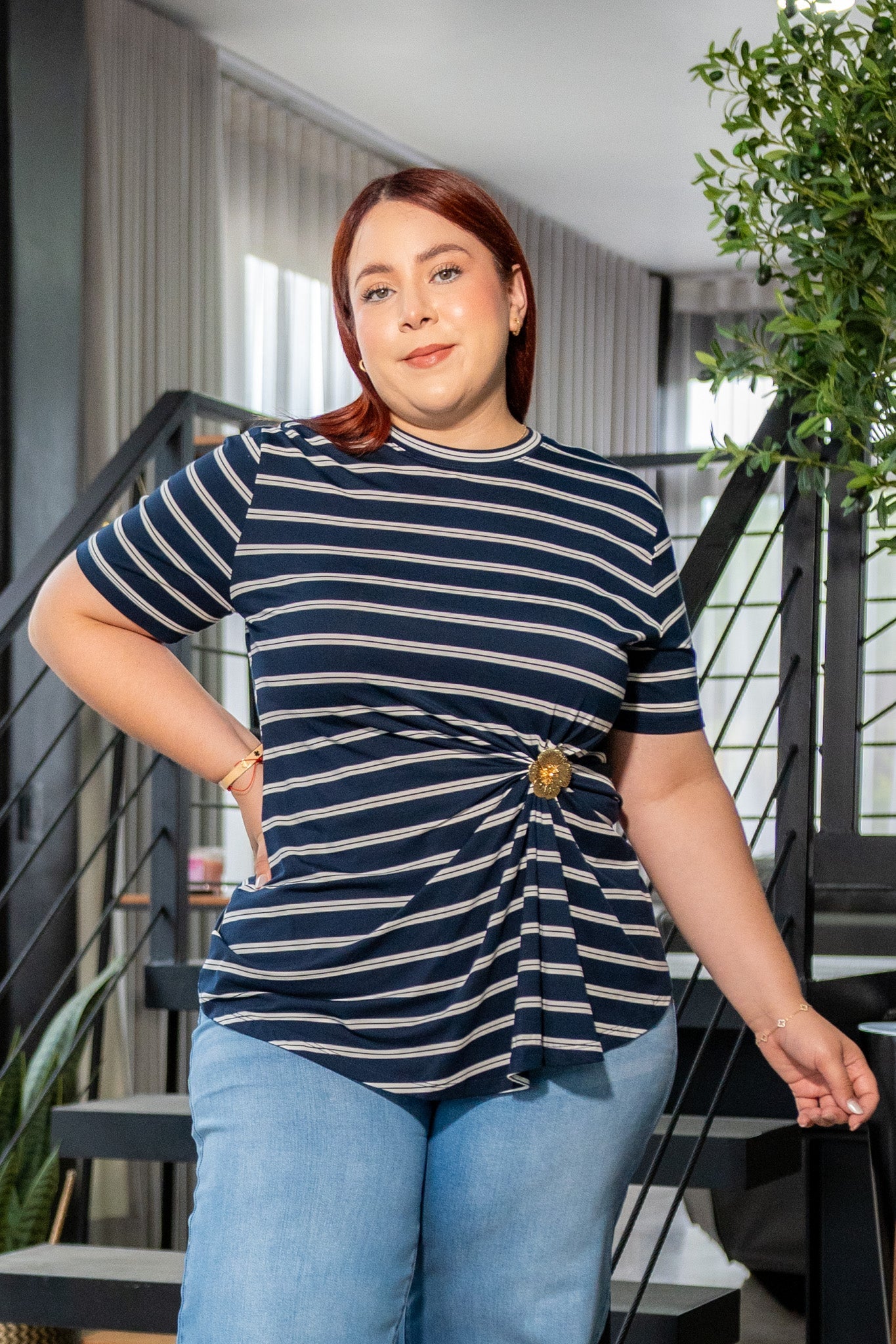 Blusa Curvy Rayas Escote V con Detalle Surcido Navy