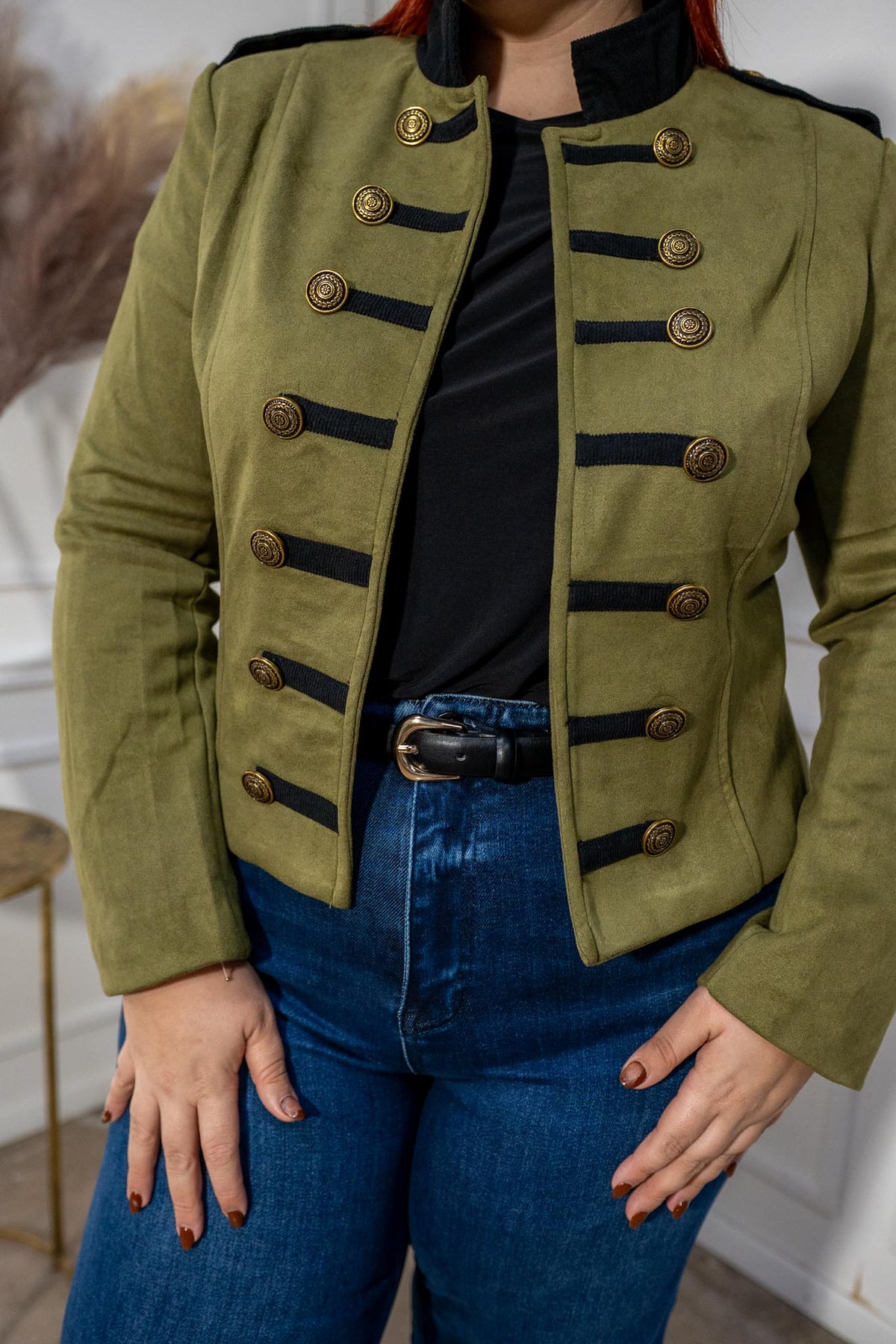 Jacket Curvy Militar Botones Dorados Olivo