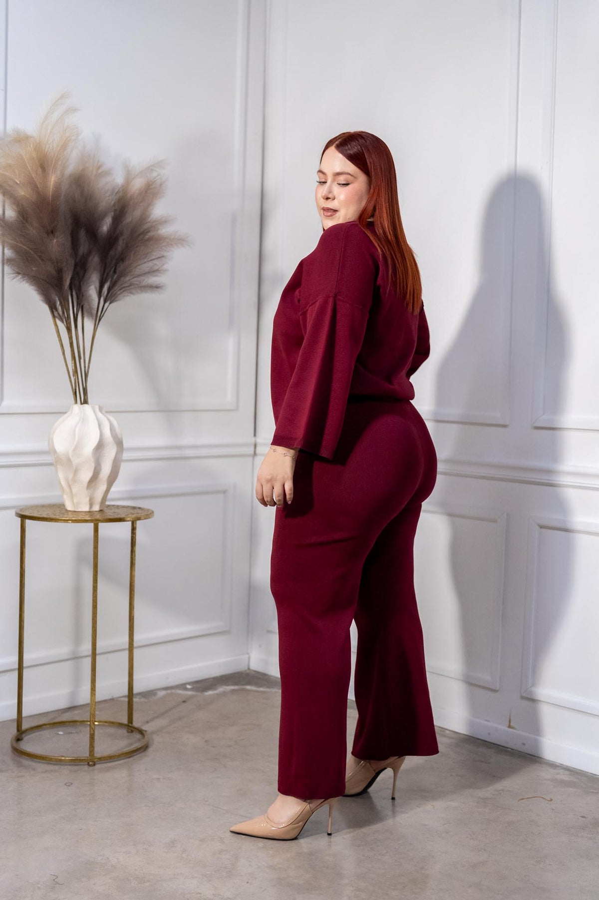 Set Curvy Punto Suéter y Pantalón Acampanado Tinto