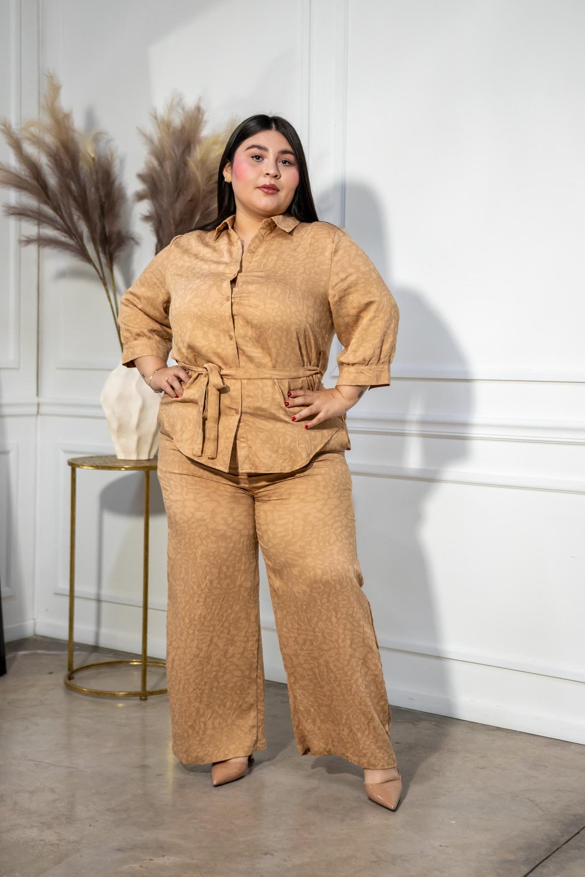 Set Curvy Pantalón Camisa Lazo Café