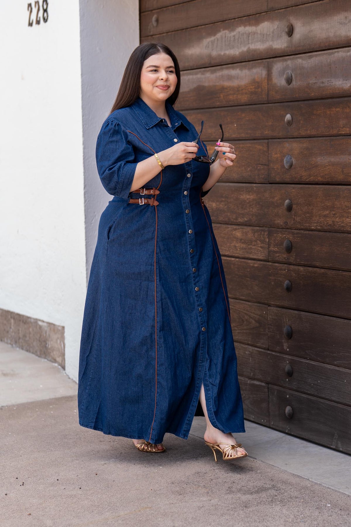 Maxi Vestido Camisero Denim con Cinturón Curvy Oscuro