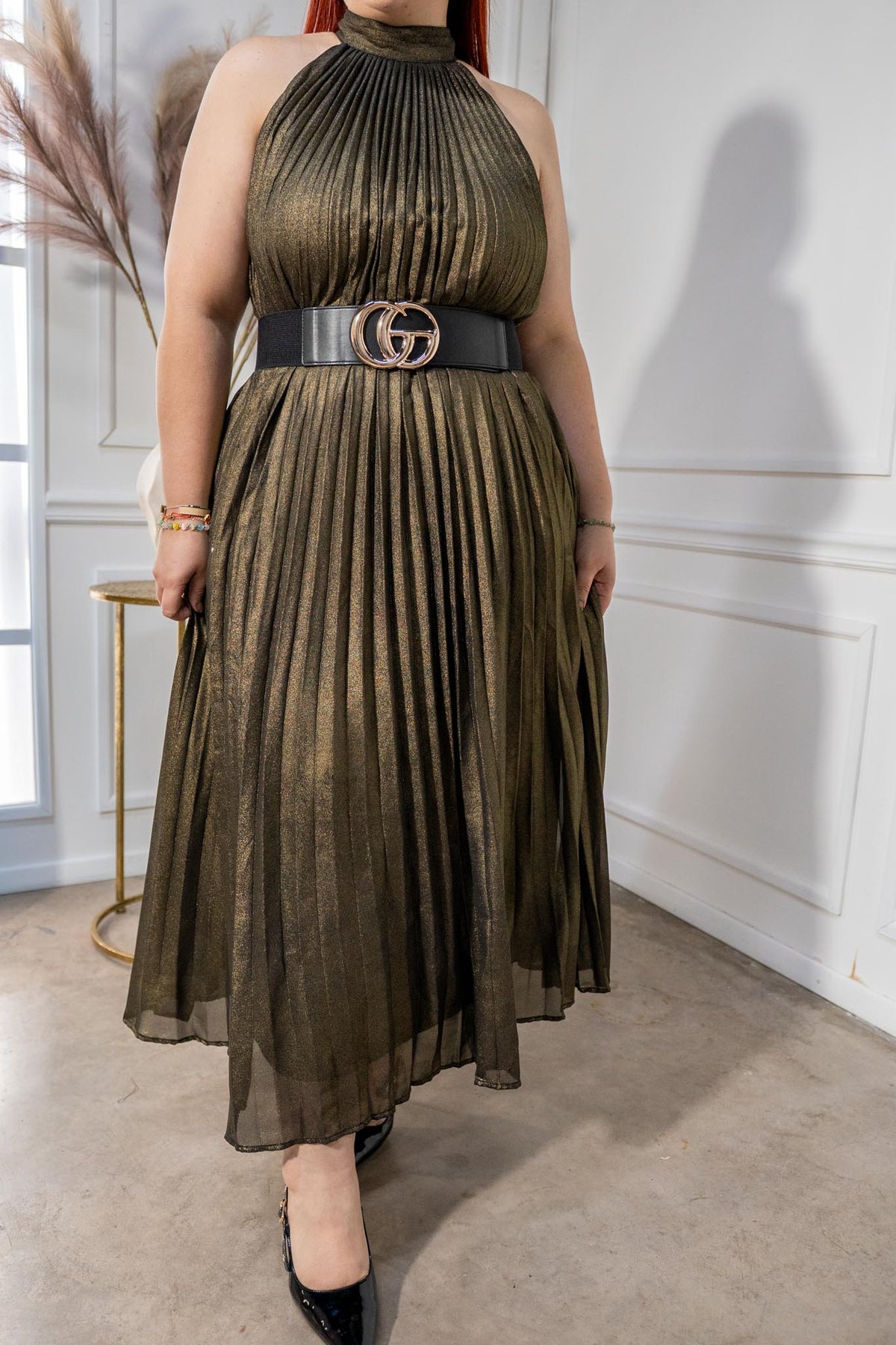 Vestido Curvy Largo Plisado Halter Dorado