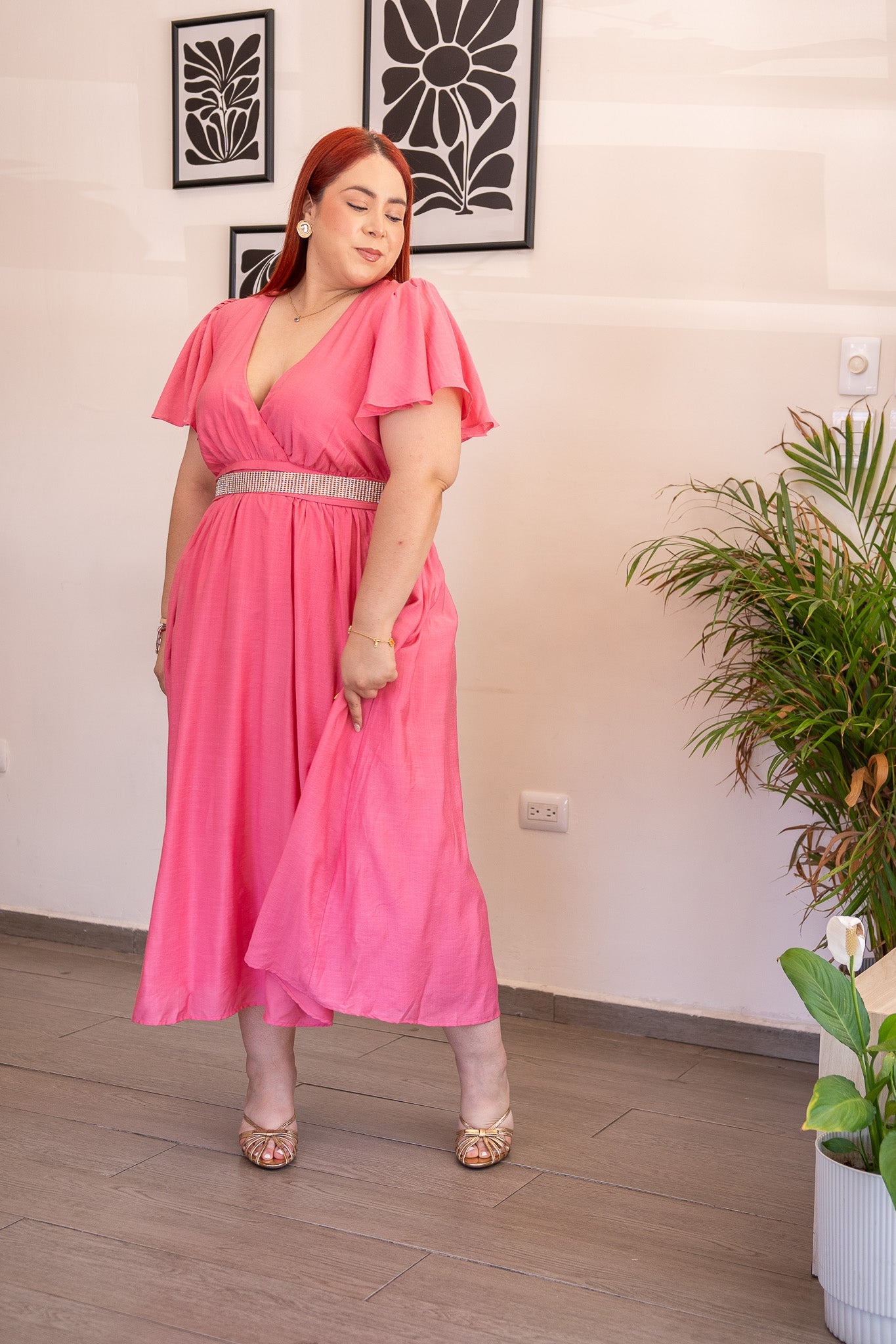 Vestido Curvy Midi Wrap Pretina Pedrería Flutter Sleeves Rosa