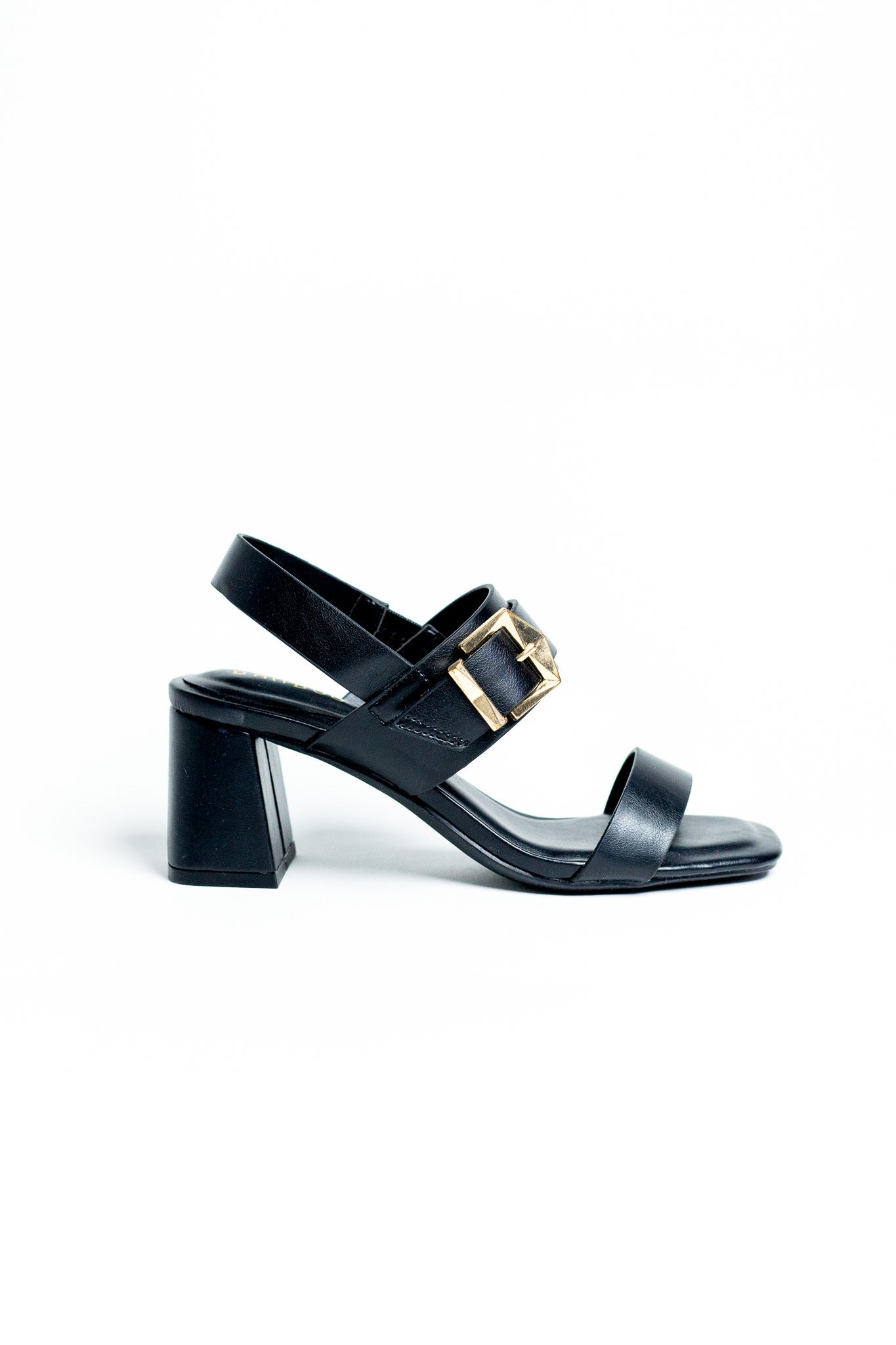 Zapatilla tiras hebilla negra para mujer