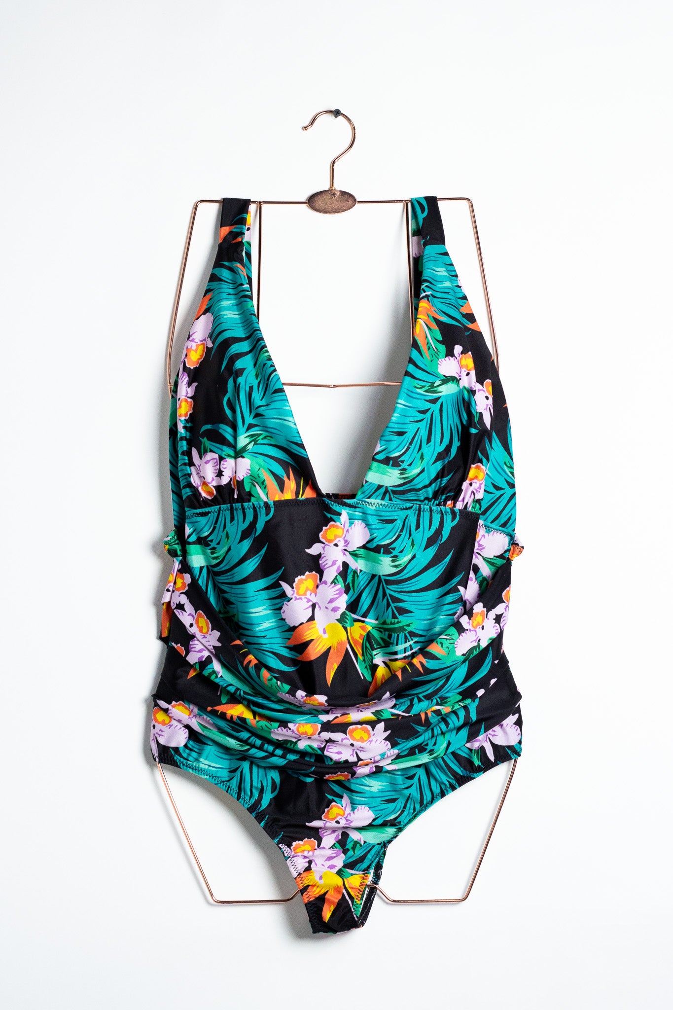 Traje de Baño Plus Size Tropical con Peto