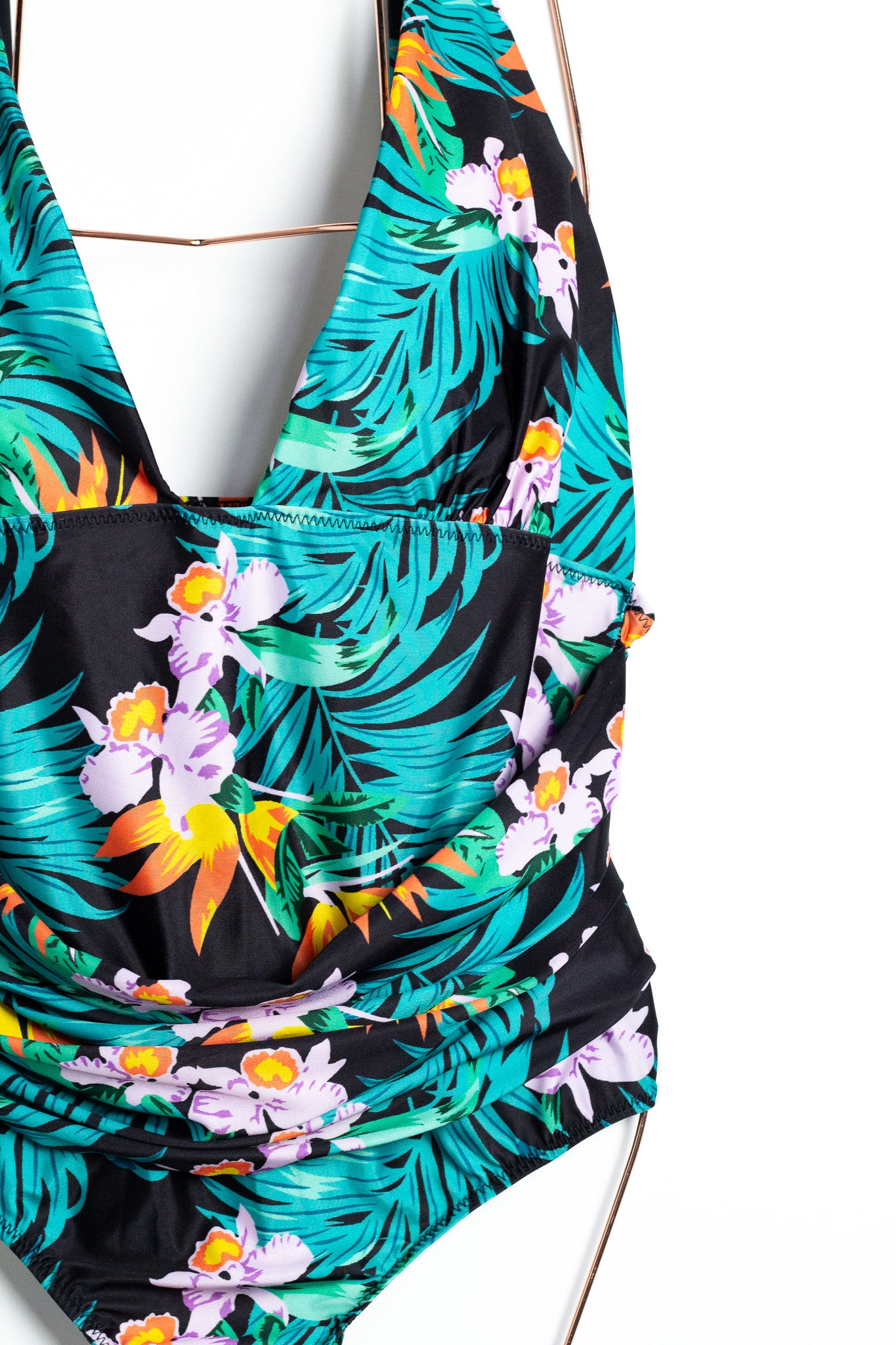 Traje de Baño Plus Size Tropical con Peto