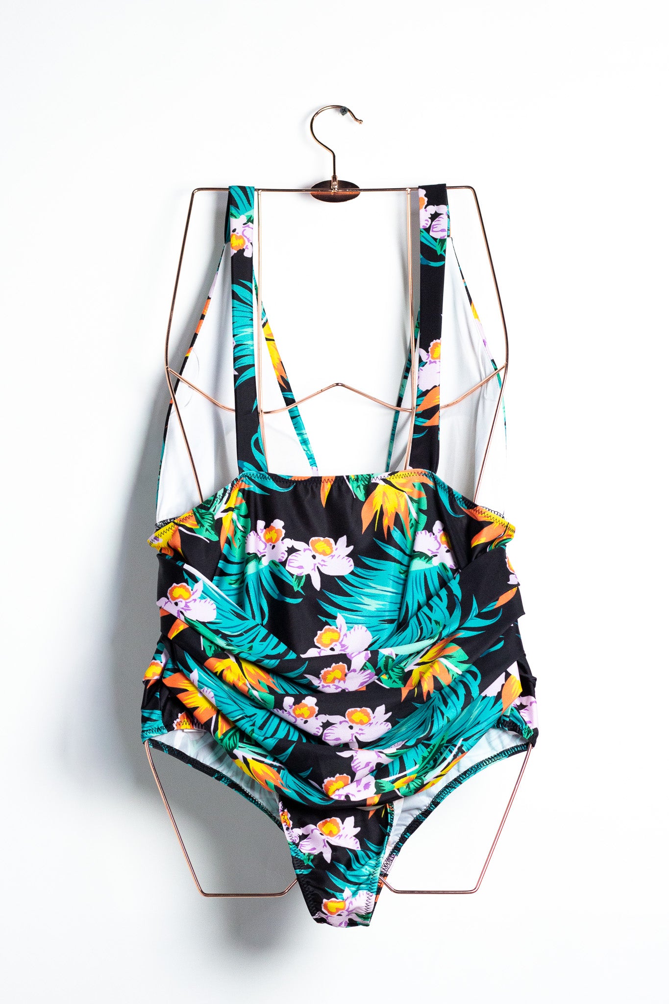 Traje de Baño Plus Size Tropical con Peto