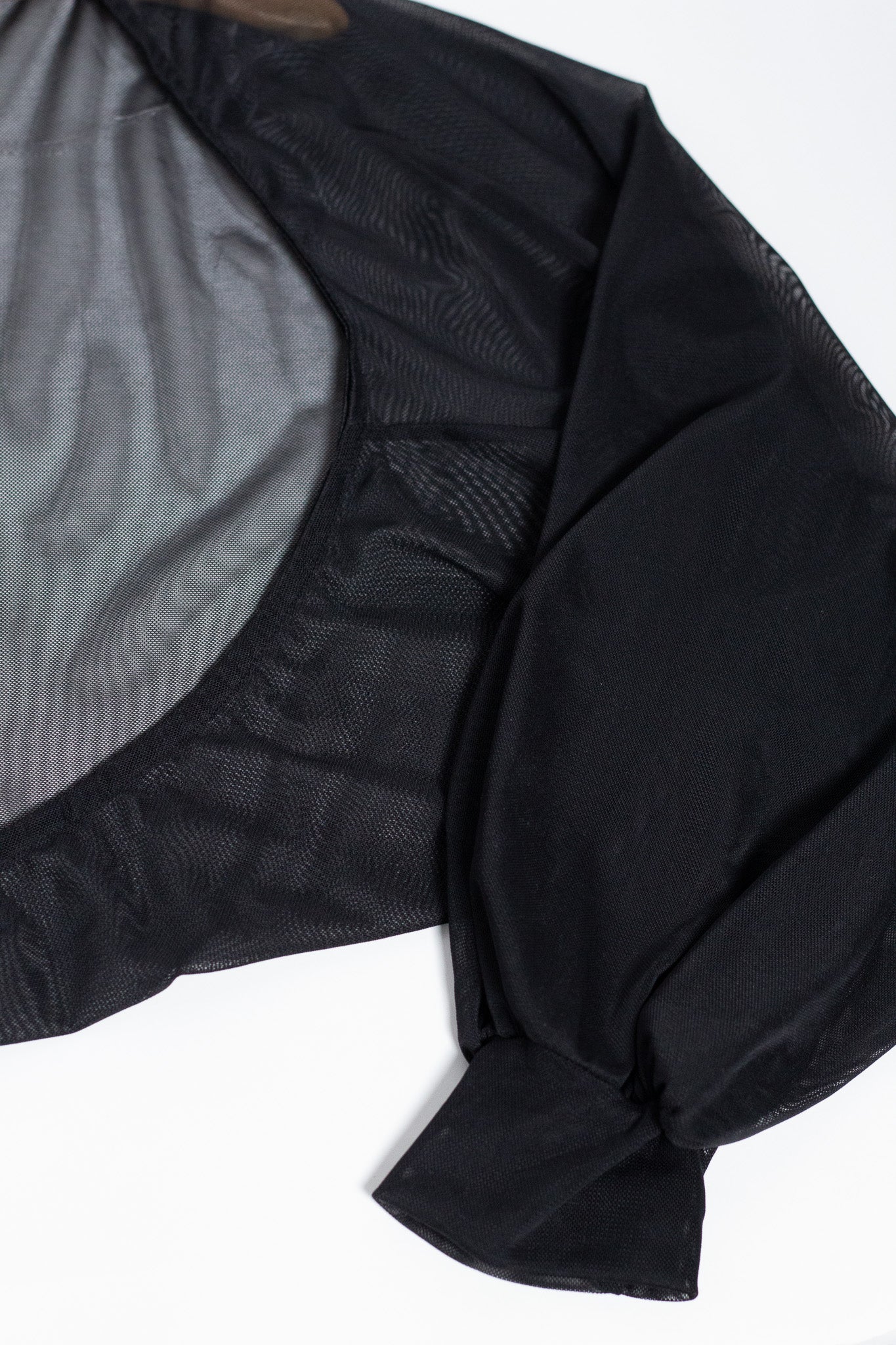 Bolero Curvy Mesh Manga Larga