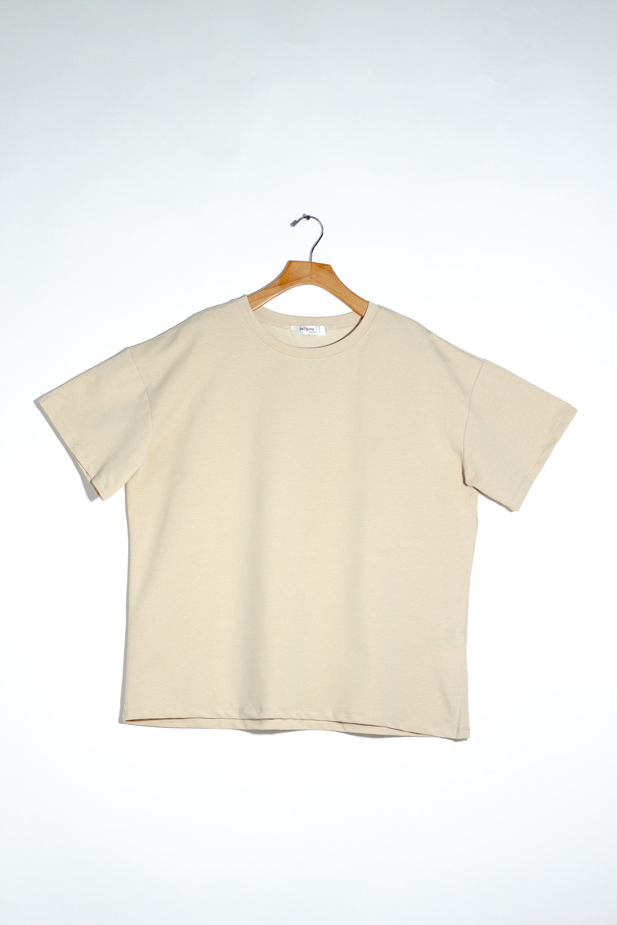 Playera Curvy Oversize Algodón Stretch Beige y Rojo Casual