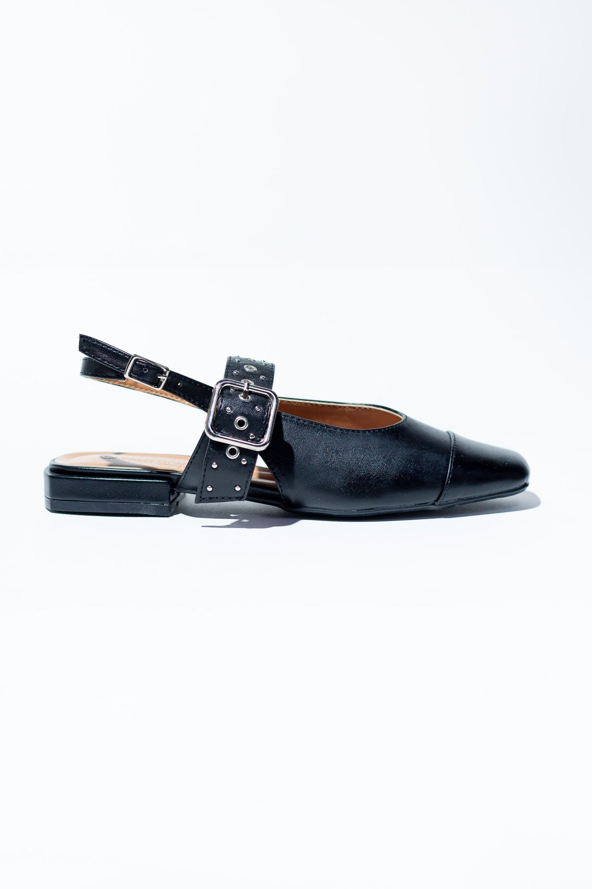 Flats hebilla estoperoles negro