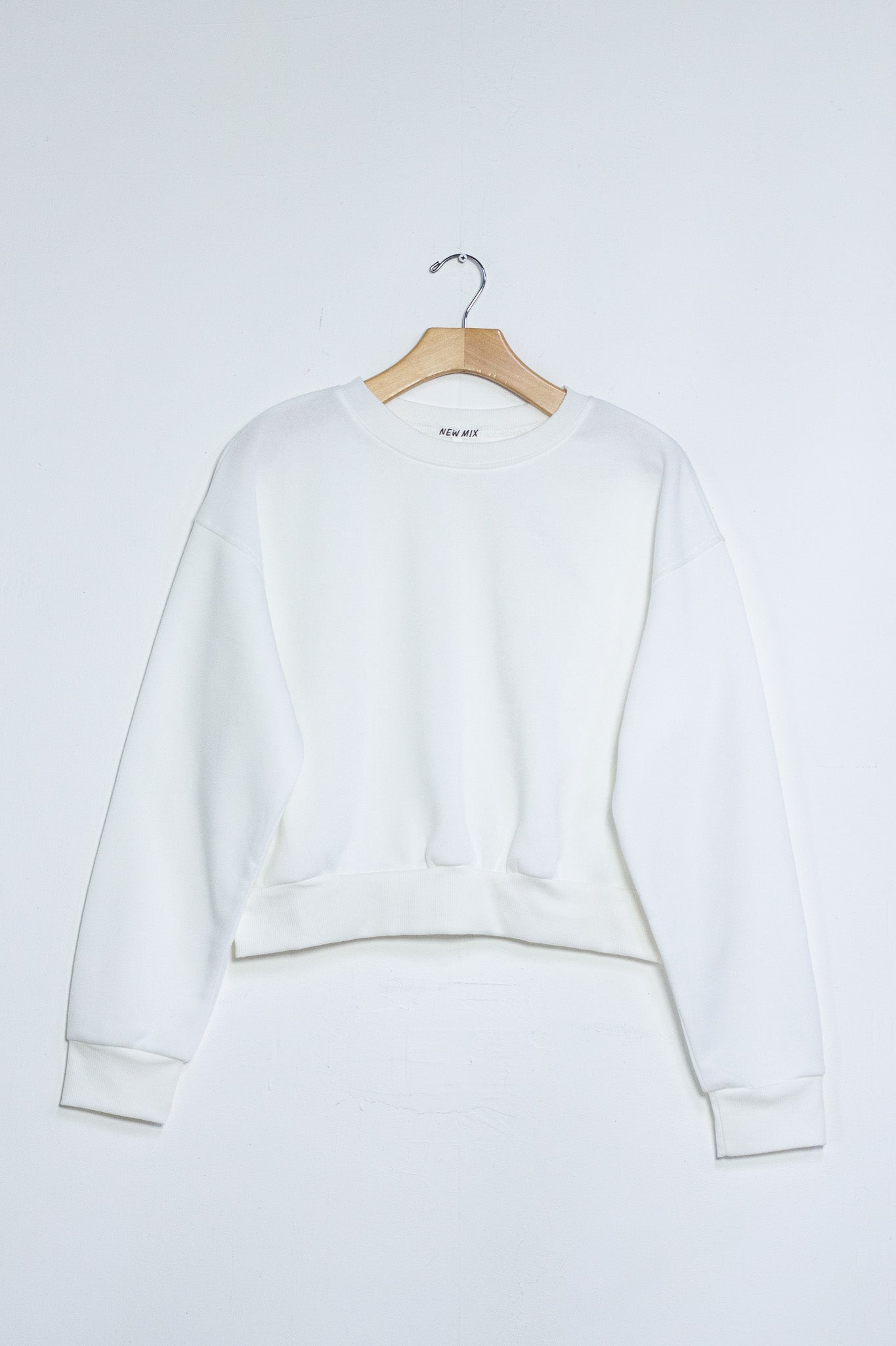PLAIN BLUE CROP SWEATER