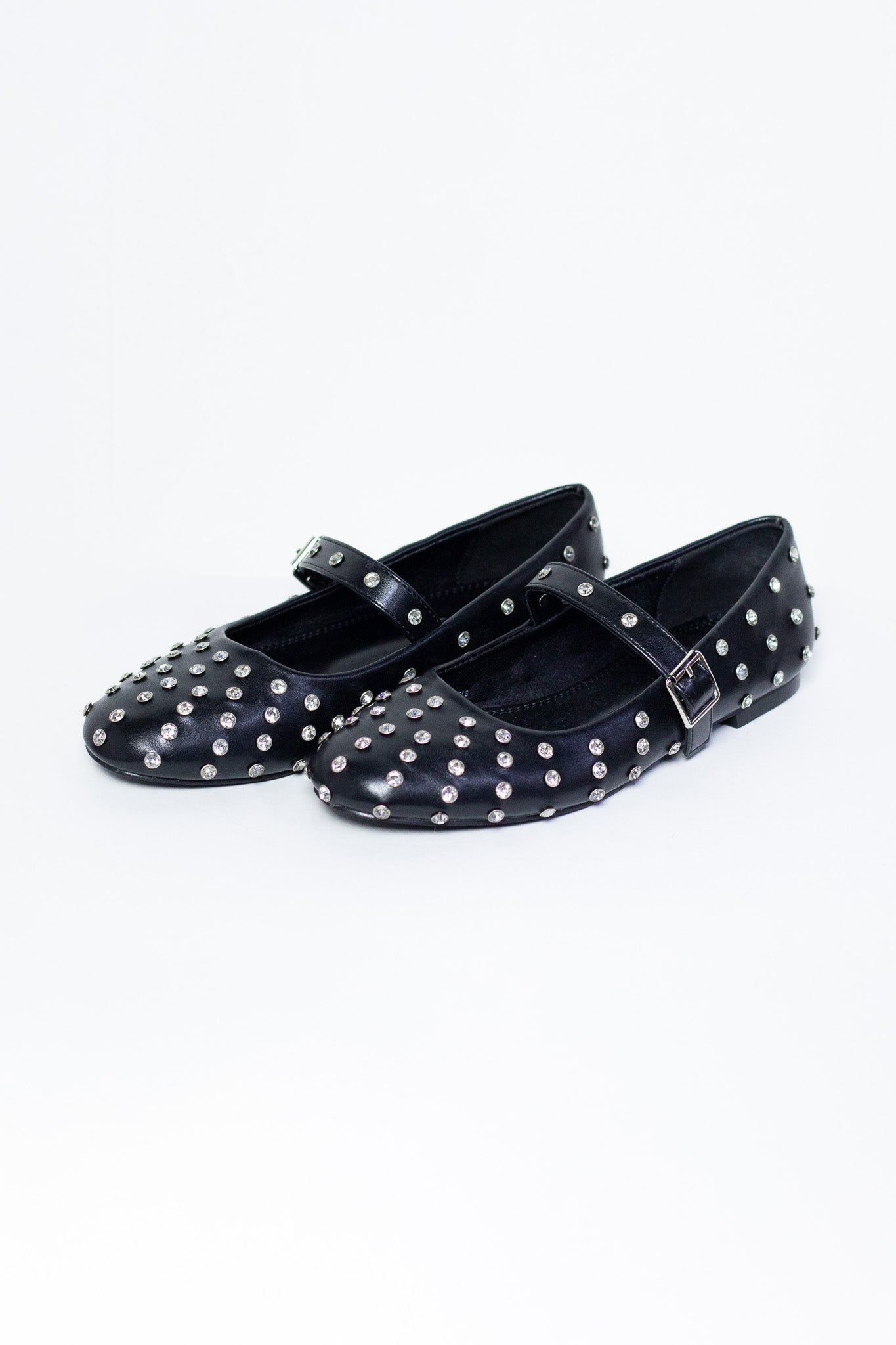 Flats con Estoperoles Negros Plus-Friendly Edge Casual Chic