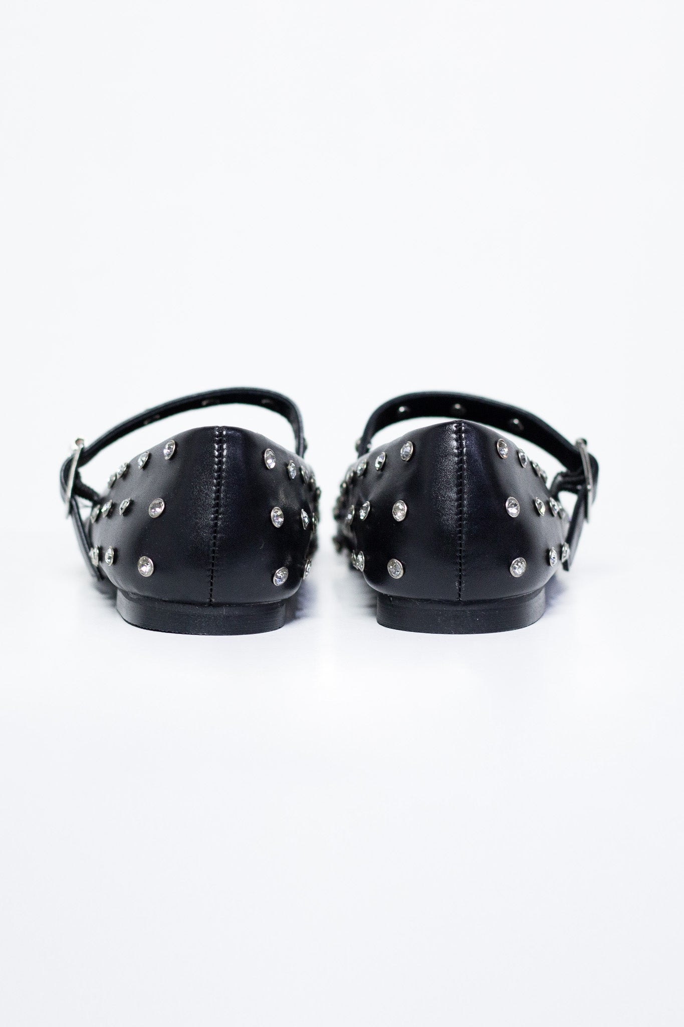 Flats con Estoperoles Negros Plus-Friendly Edge Casual Chic