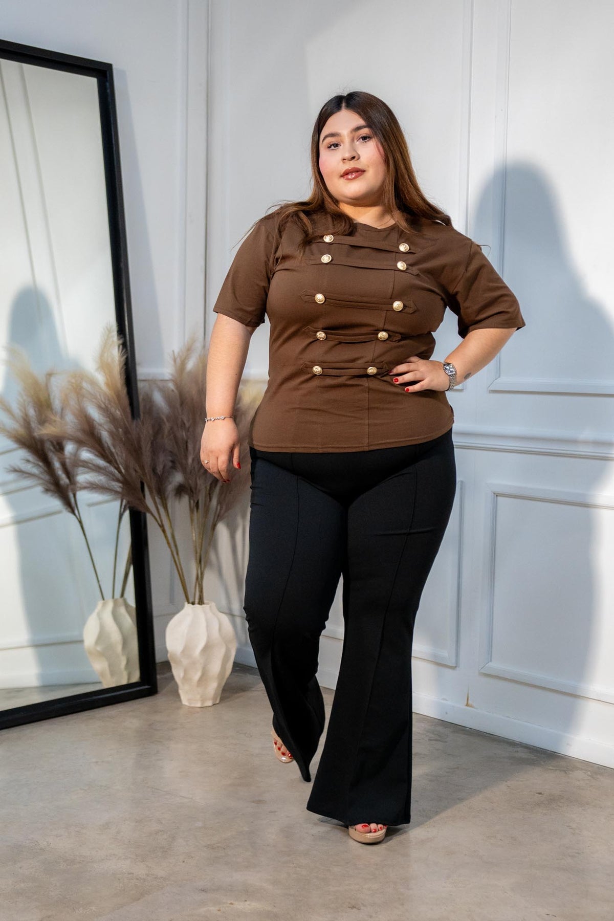 Blusa Curvy Estilo Napoleón Café