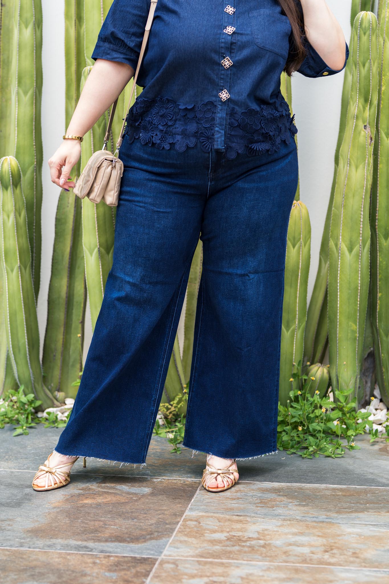 Jeans Wide Leg Crop Liso Curvy Oscuro Algodón