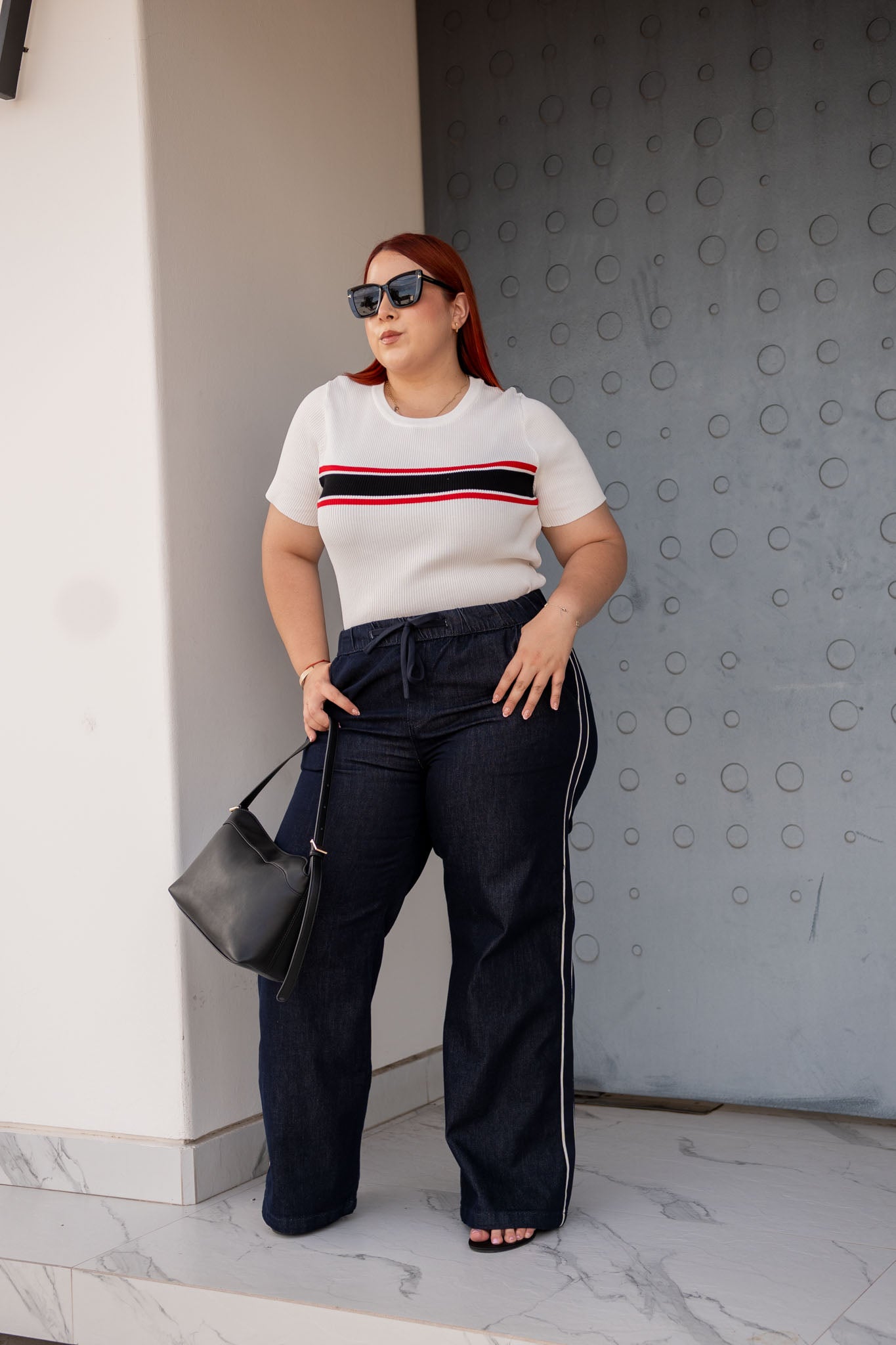 Jeans High Rise con Franja Lateral Curvy Oscuro