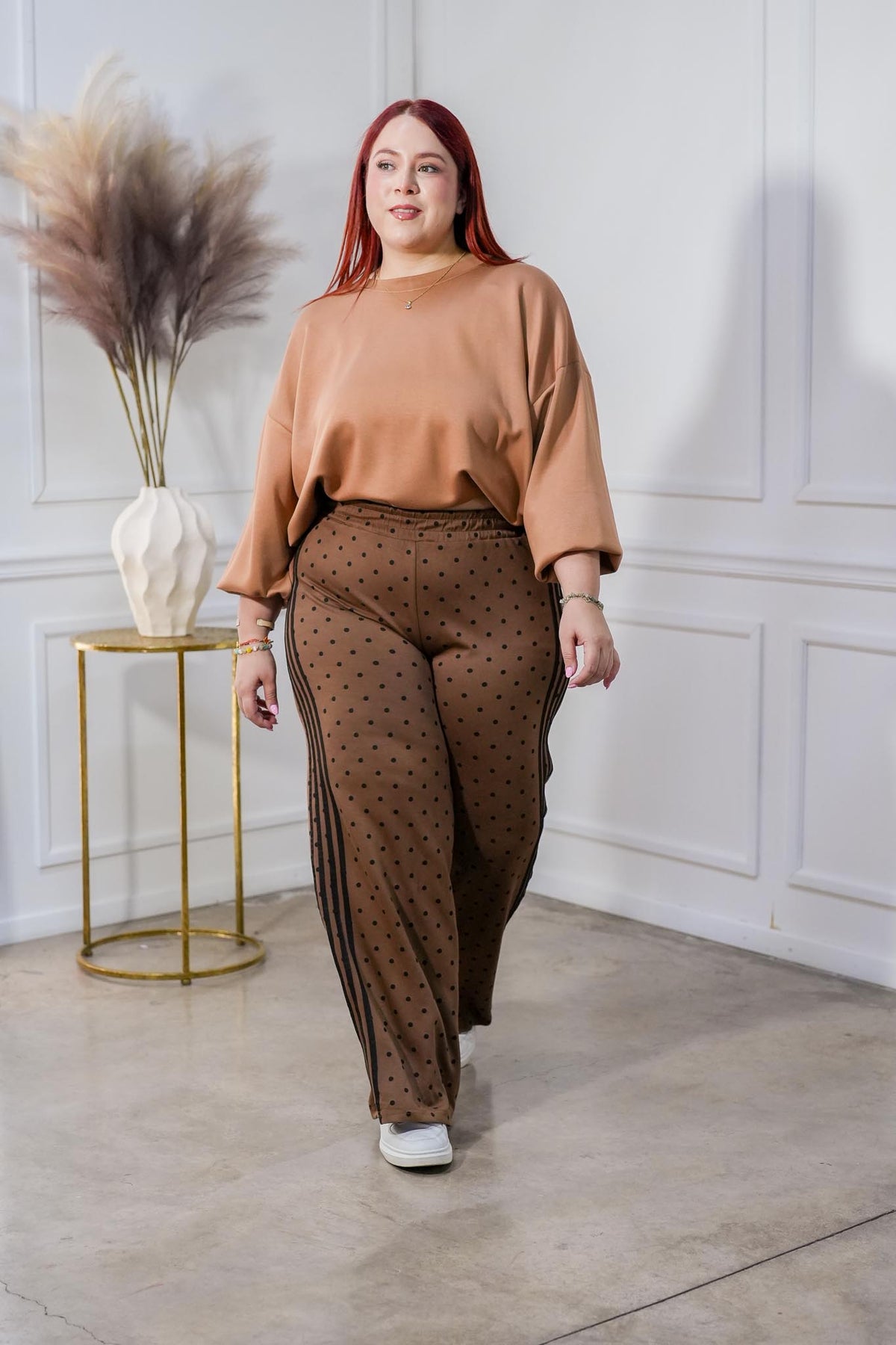 Suéter Curvy Punto Liso Camel