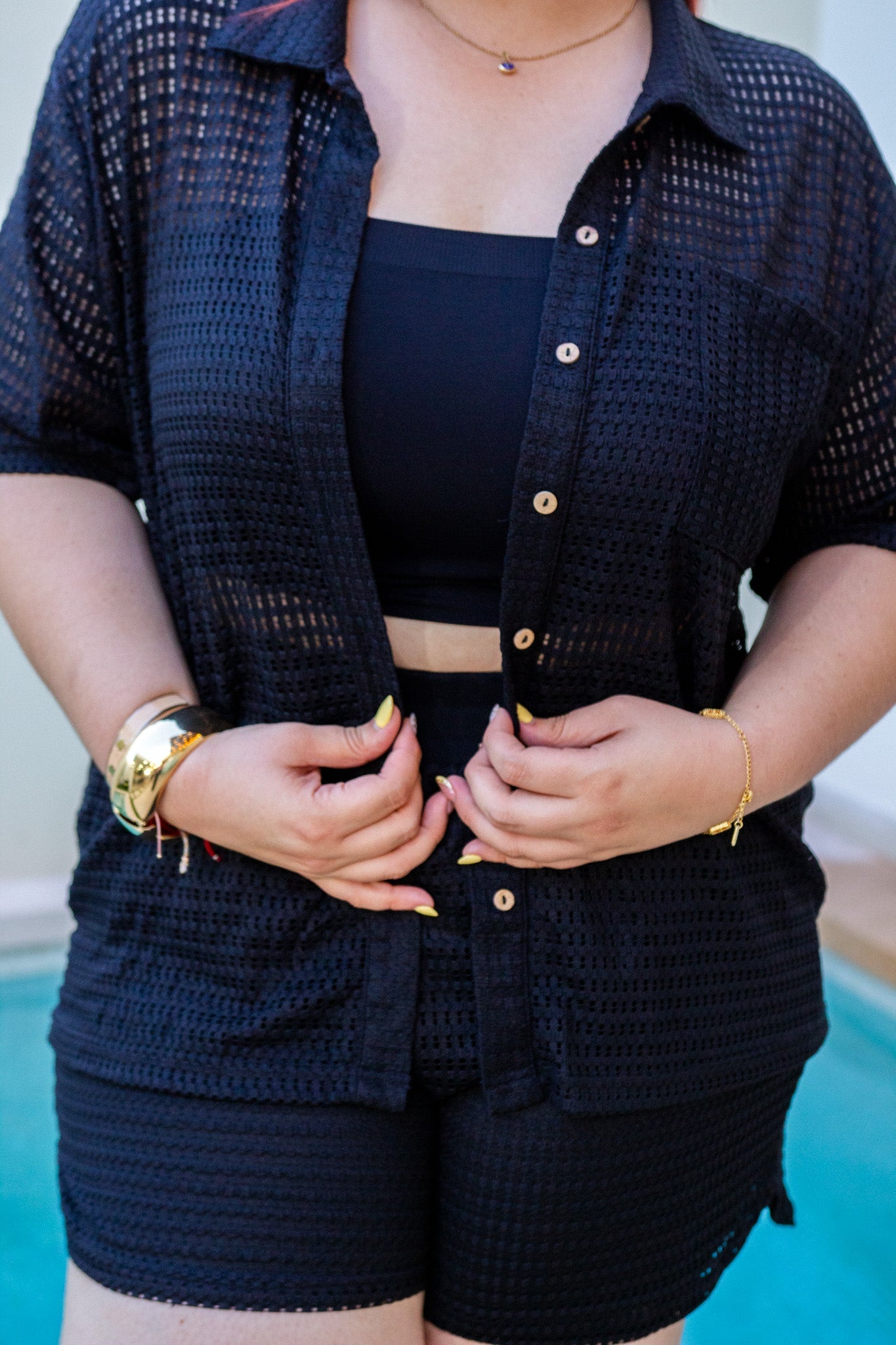 Set Curvy Cover Up Camisa y Short Crochet Calado Negro