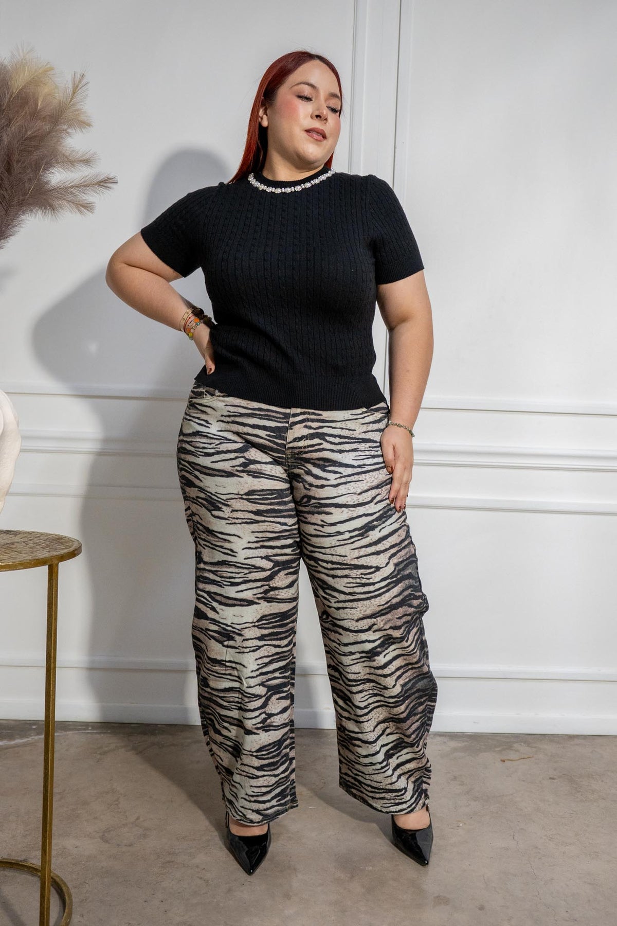 Blusa Curvy Tejido Canalado Manga Corta Negro
