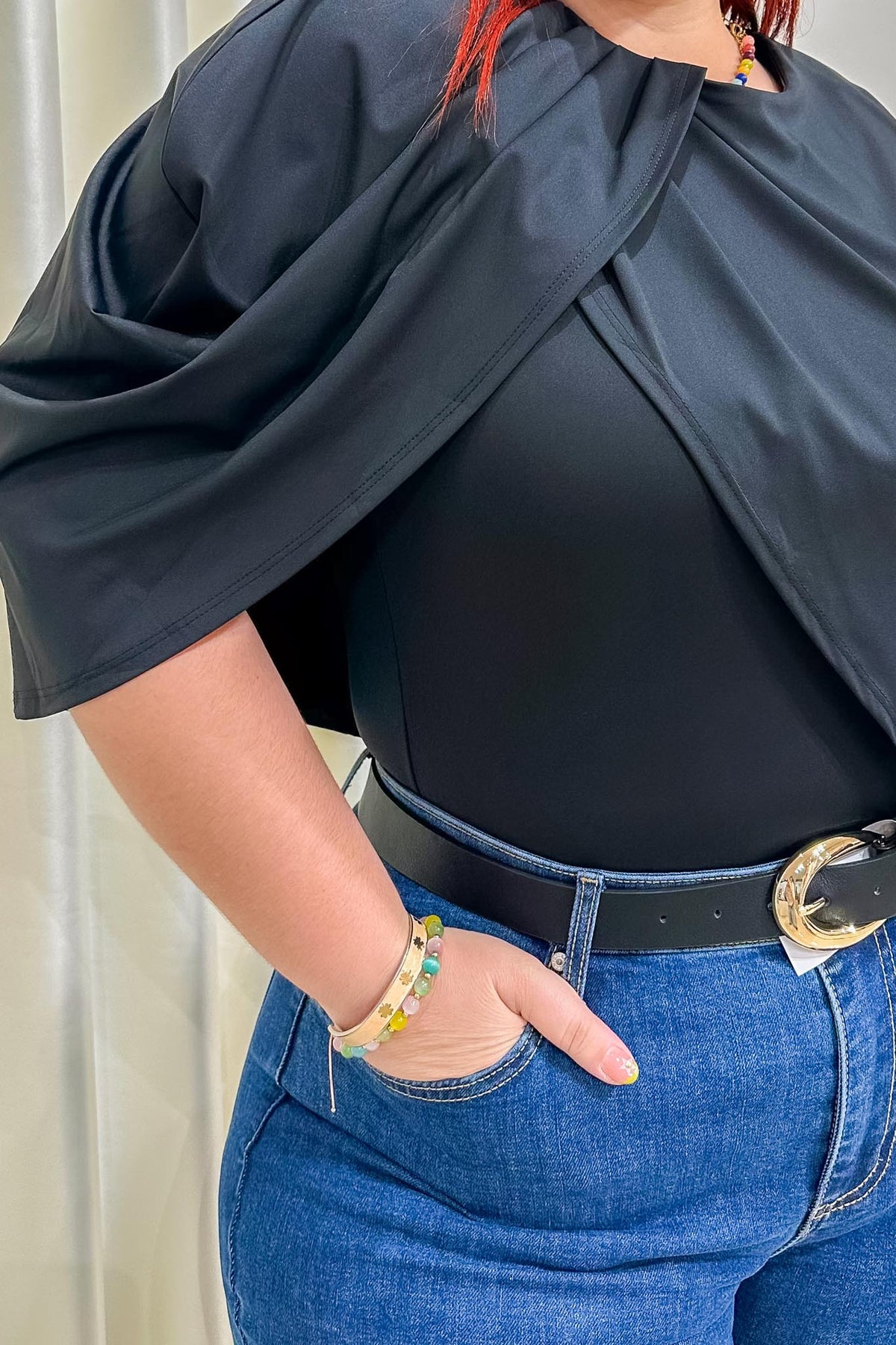 Blusa Curvy Satín Capa Drapeada Negro
