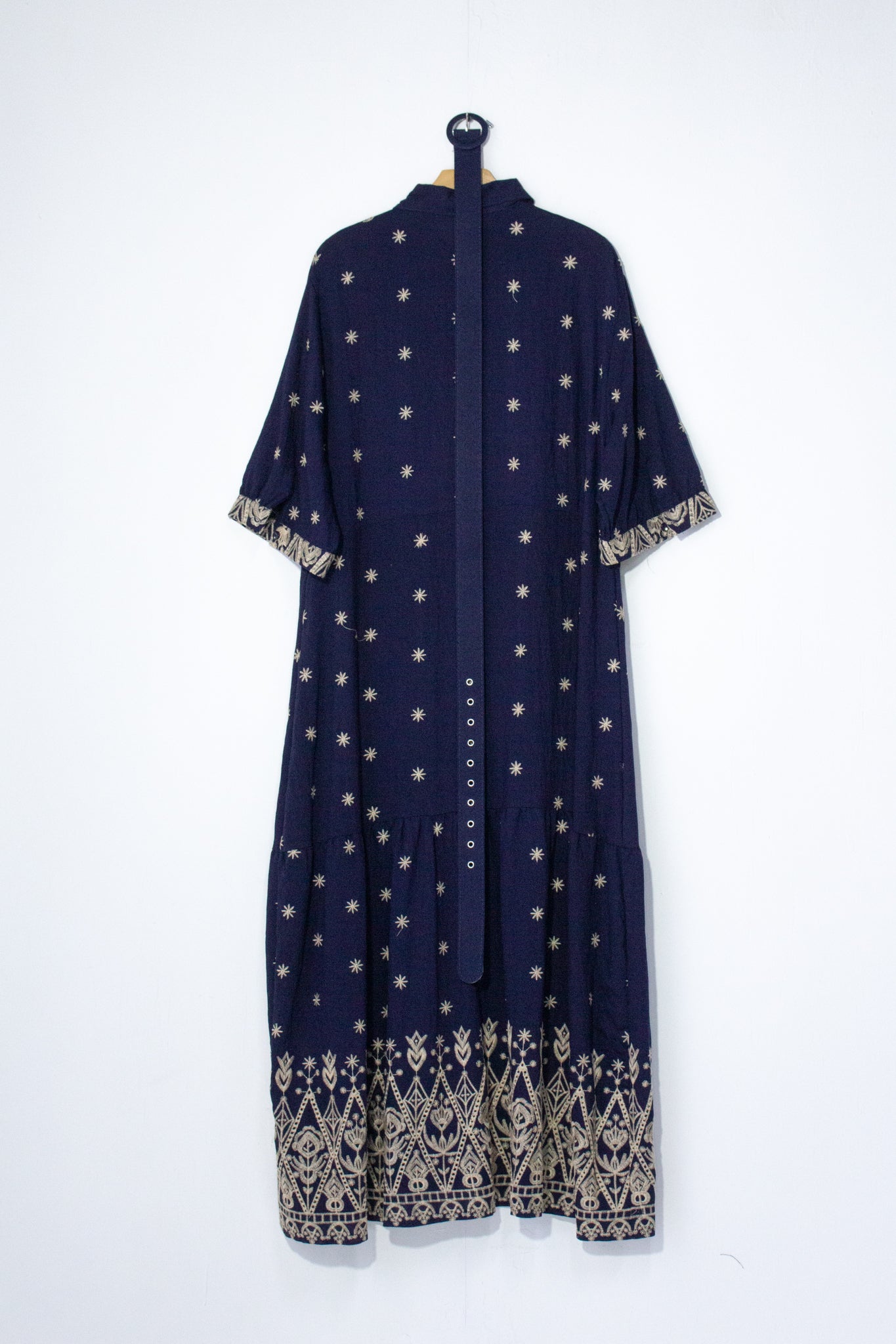 Vestido flores bordadas azul