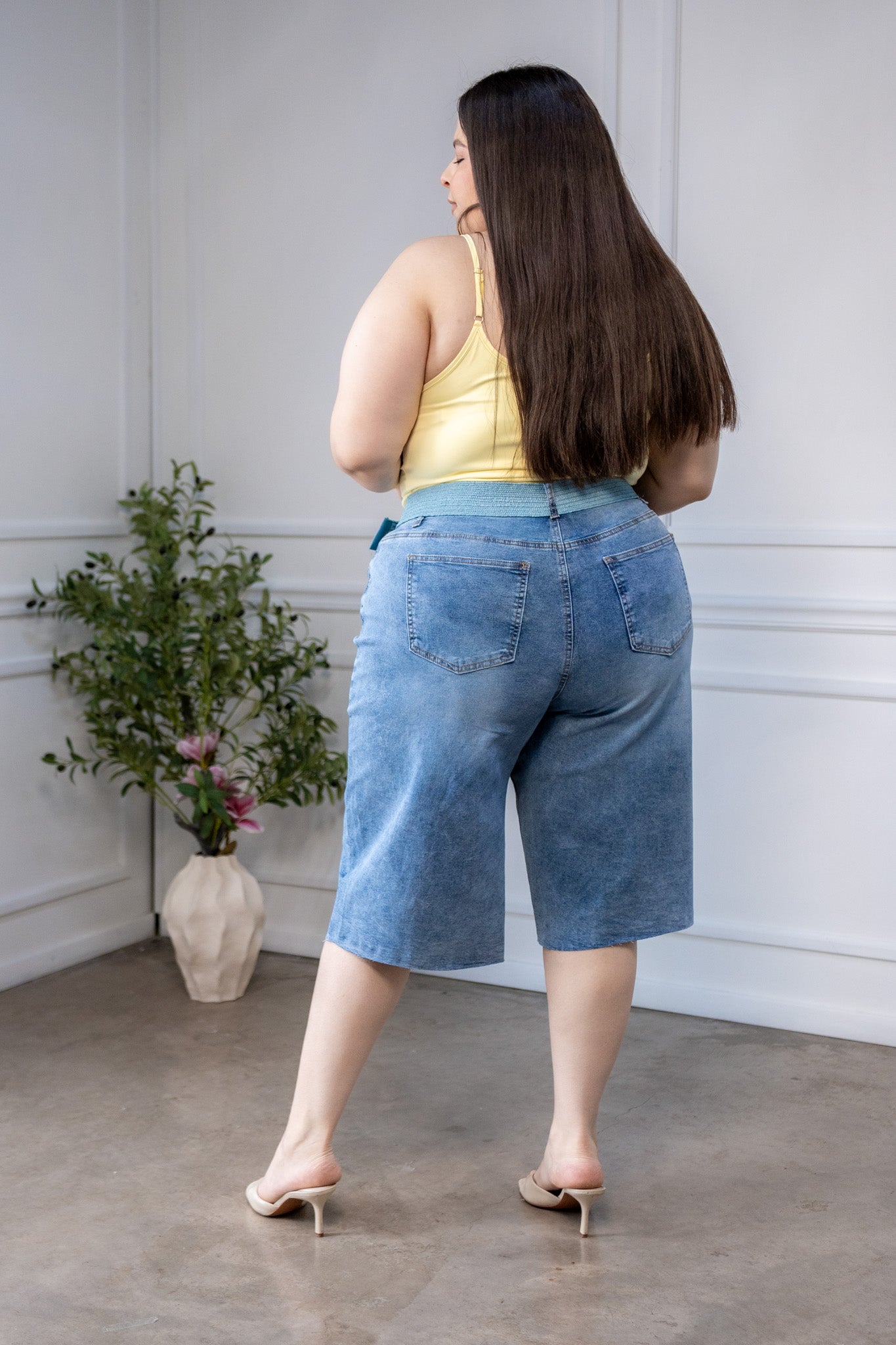 Bermuda Curvy Denim Deslavado Claro