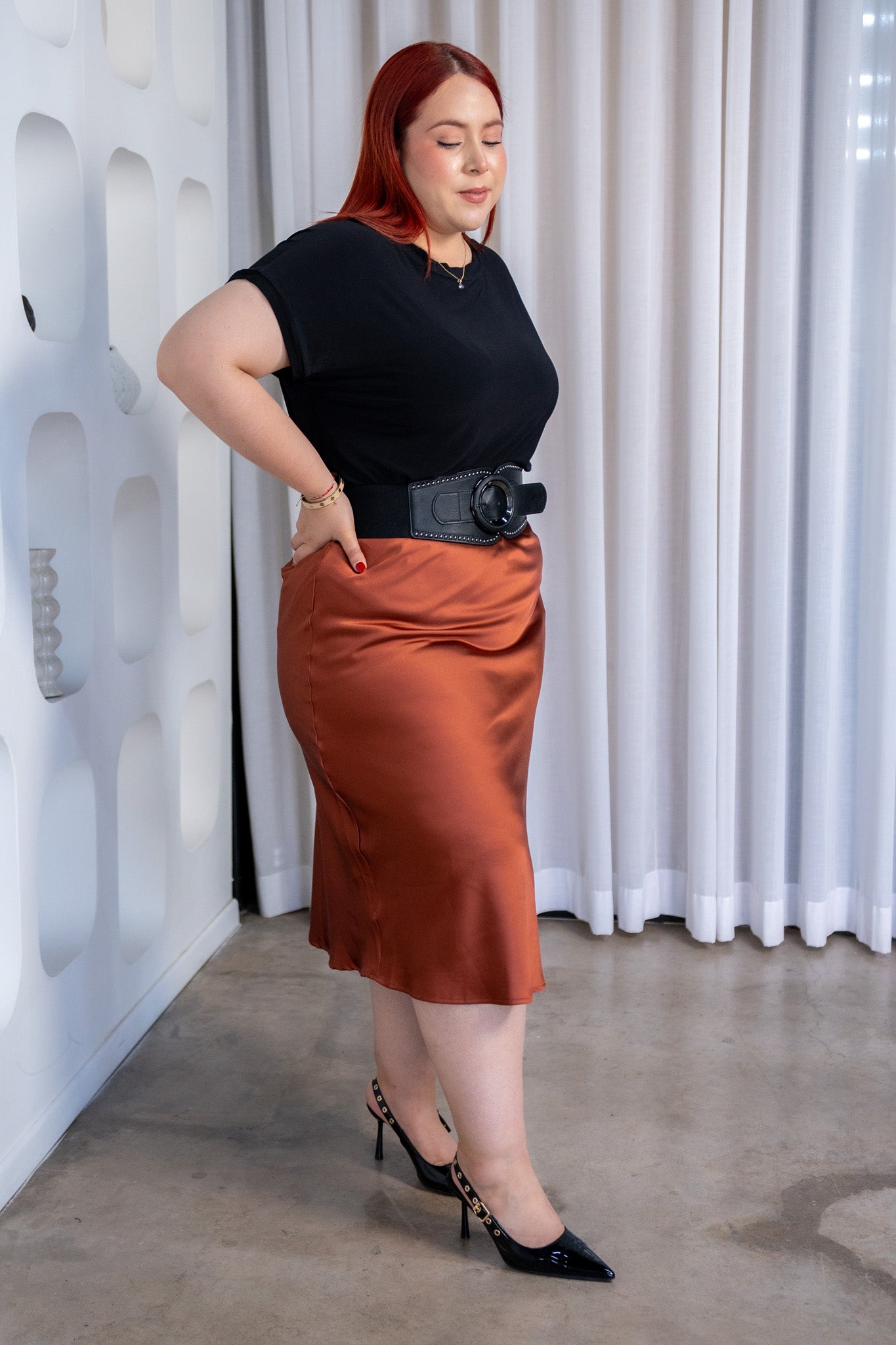 Blusa Curvy Licra Cuello Redondo Manga Corta Negro Atemporal