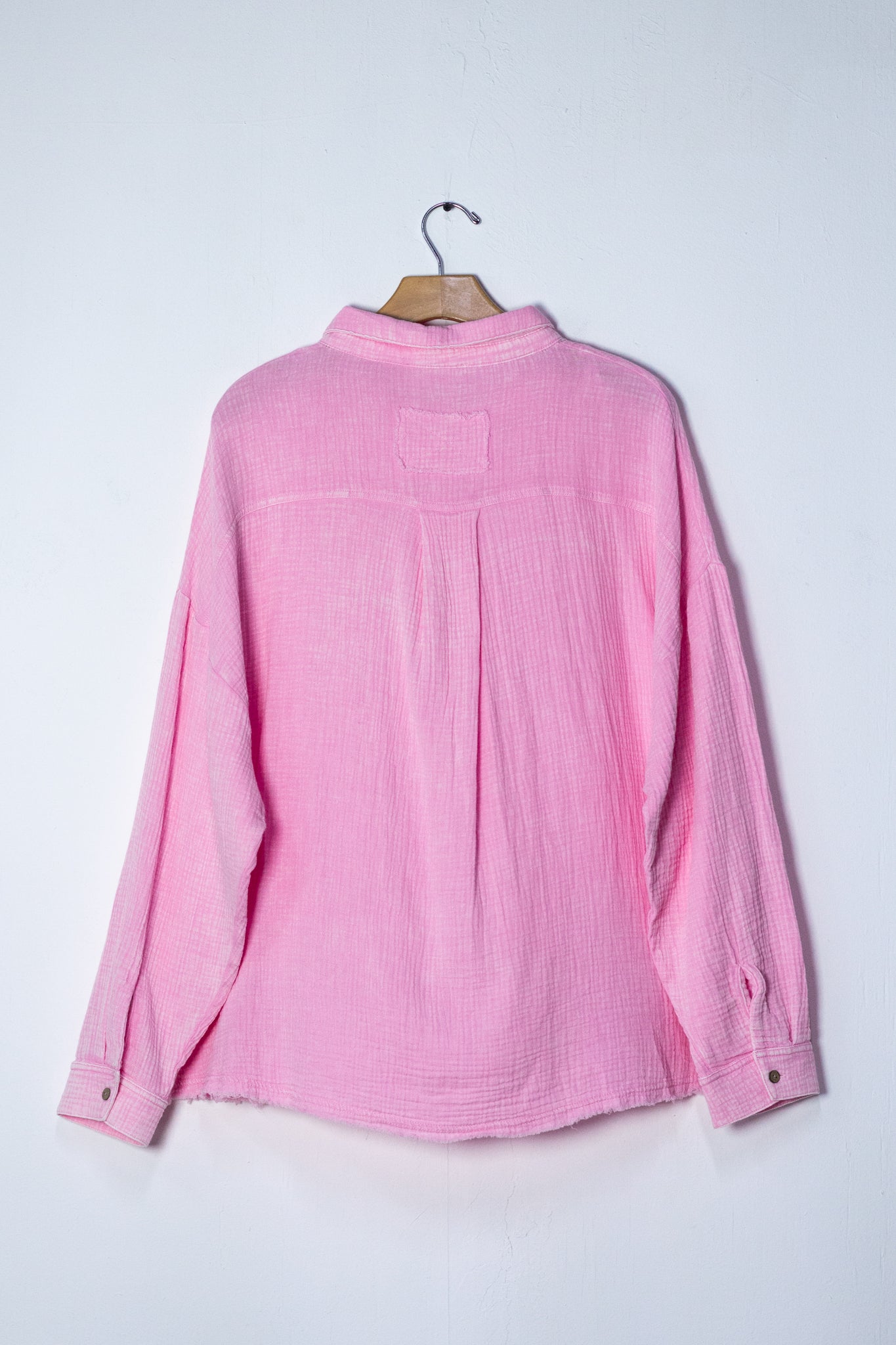 Camisa de algodon c/bolsa rosa