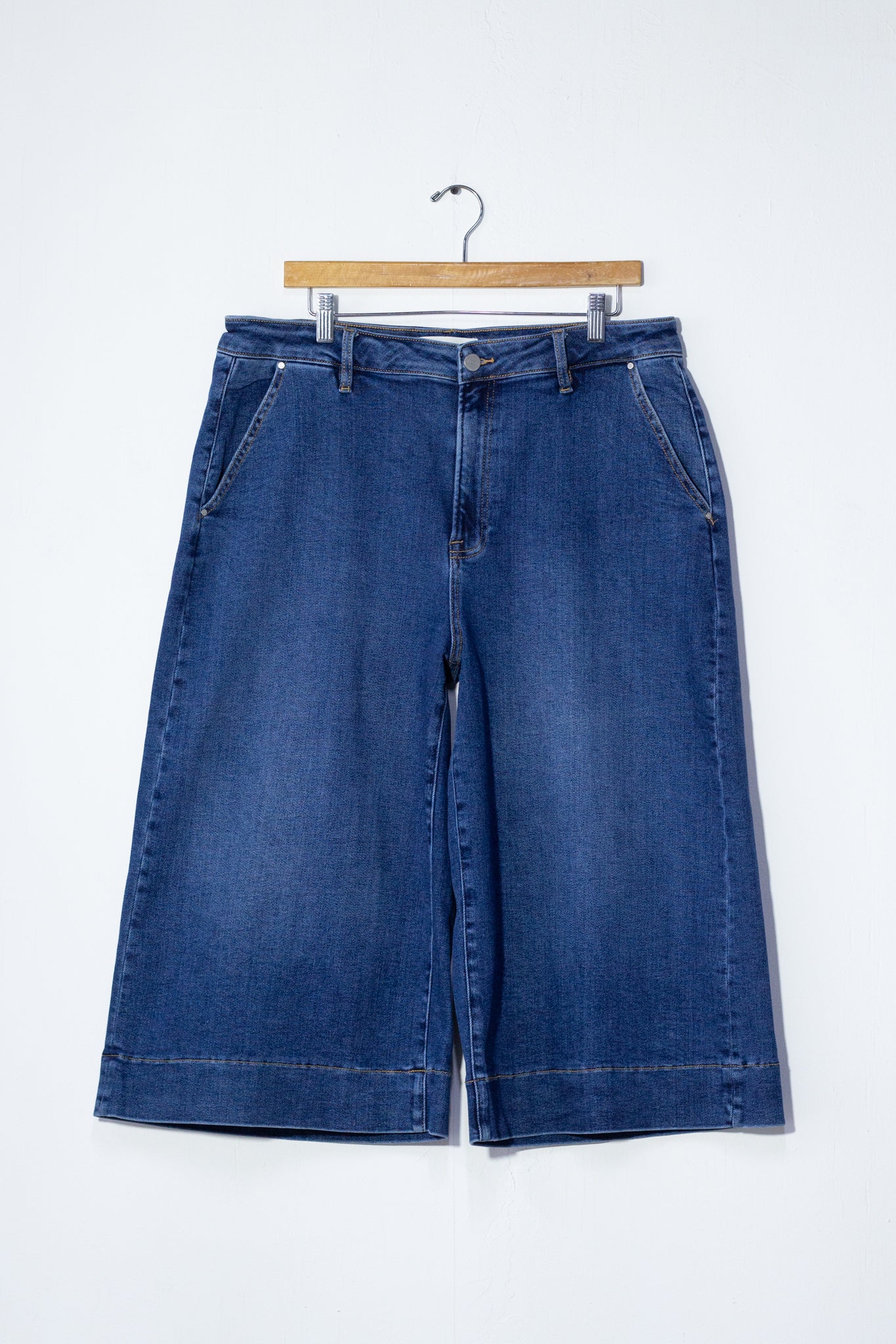 Bermudas short liso