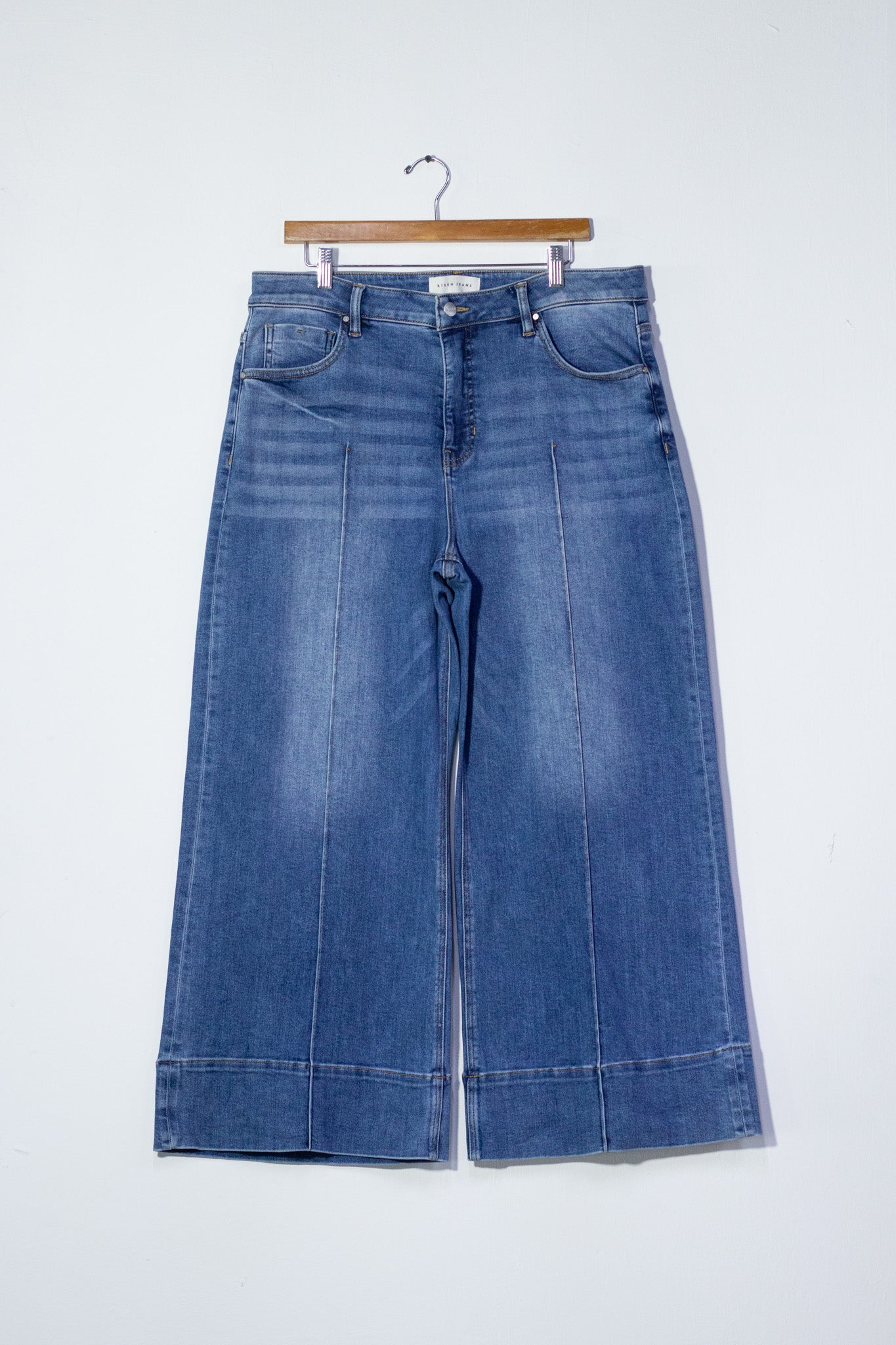 Jeans crop recto lineas osc