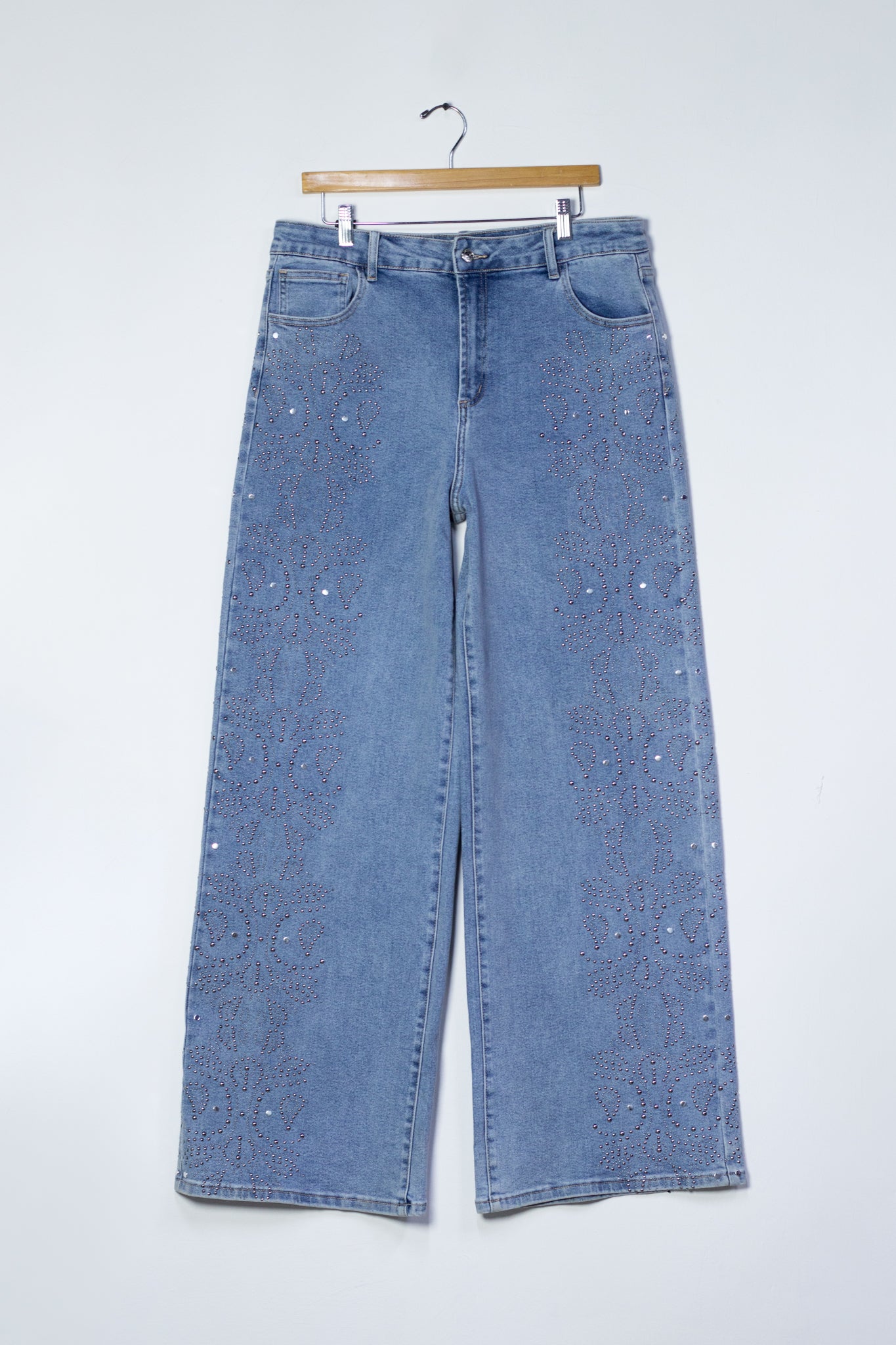 Jeans recto c/estoperoles