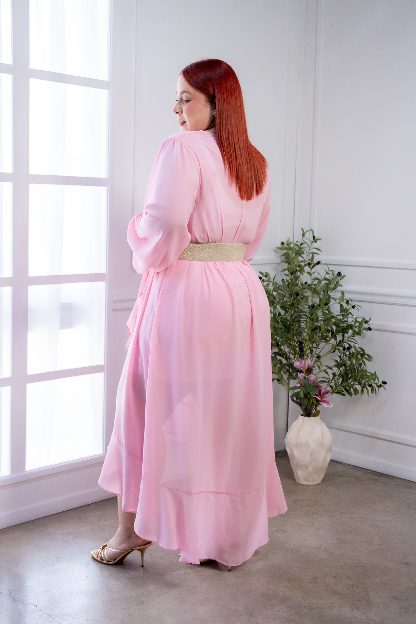 Vestido Curvy Wrap Gasa Cascada Manga Globo Rosa