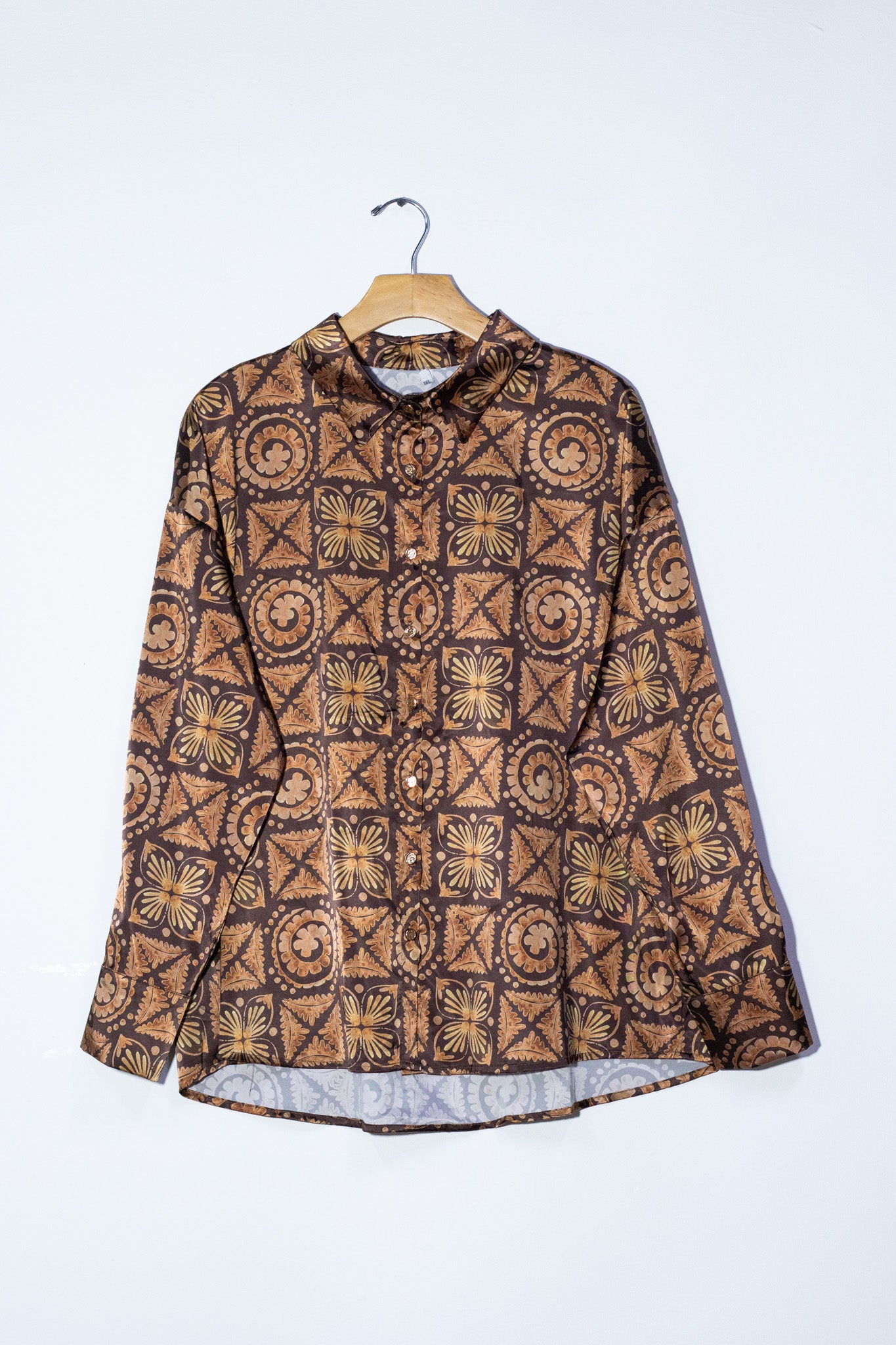 Camisa satin estapado otoño