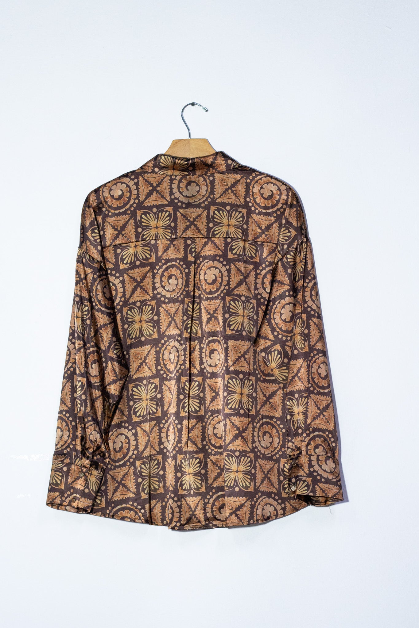 Camisa satin estapado otoño